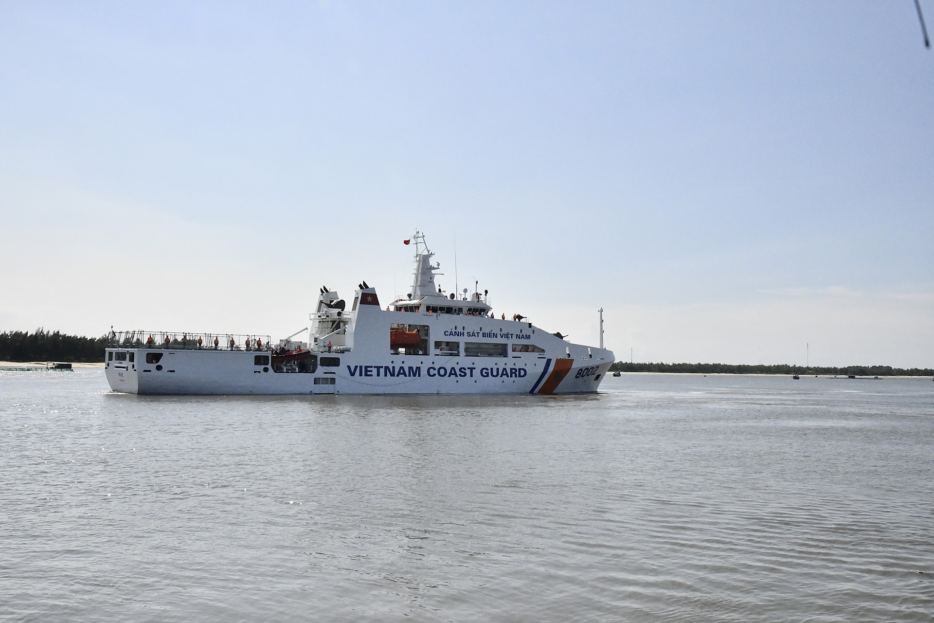 Tàu CSB 8002 lên đường thăm Lực lượng Bảo vệ bờ biển Philippines