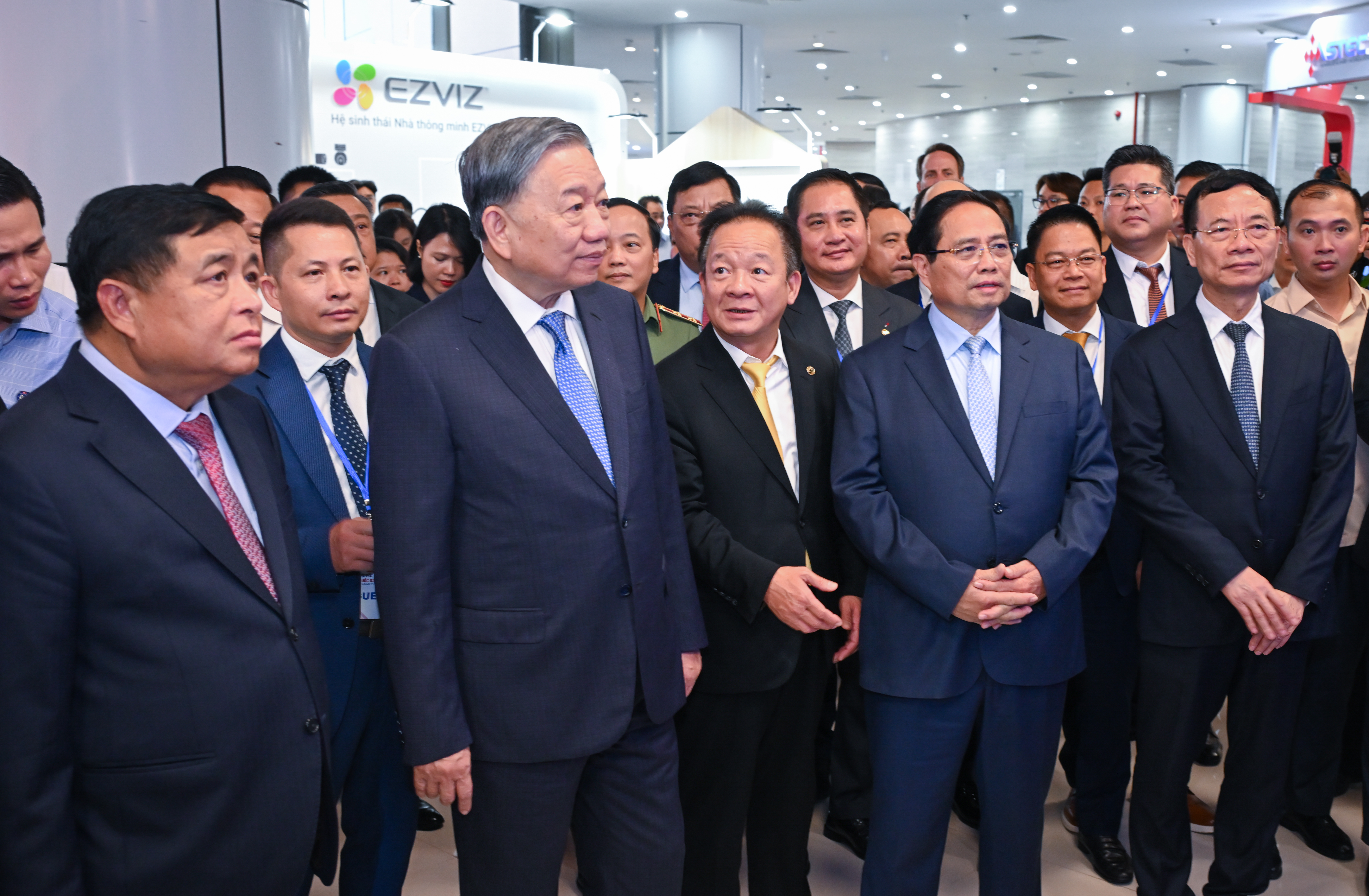 'Siêu cảng' Việt Nam SuperPort™ của T&T gây ấn tượng  tại VIIE 2025