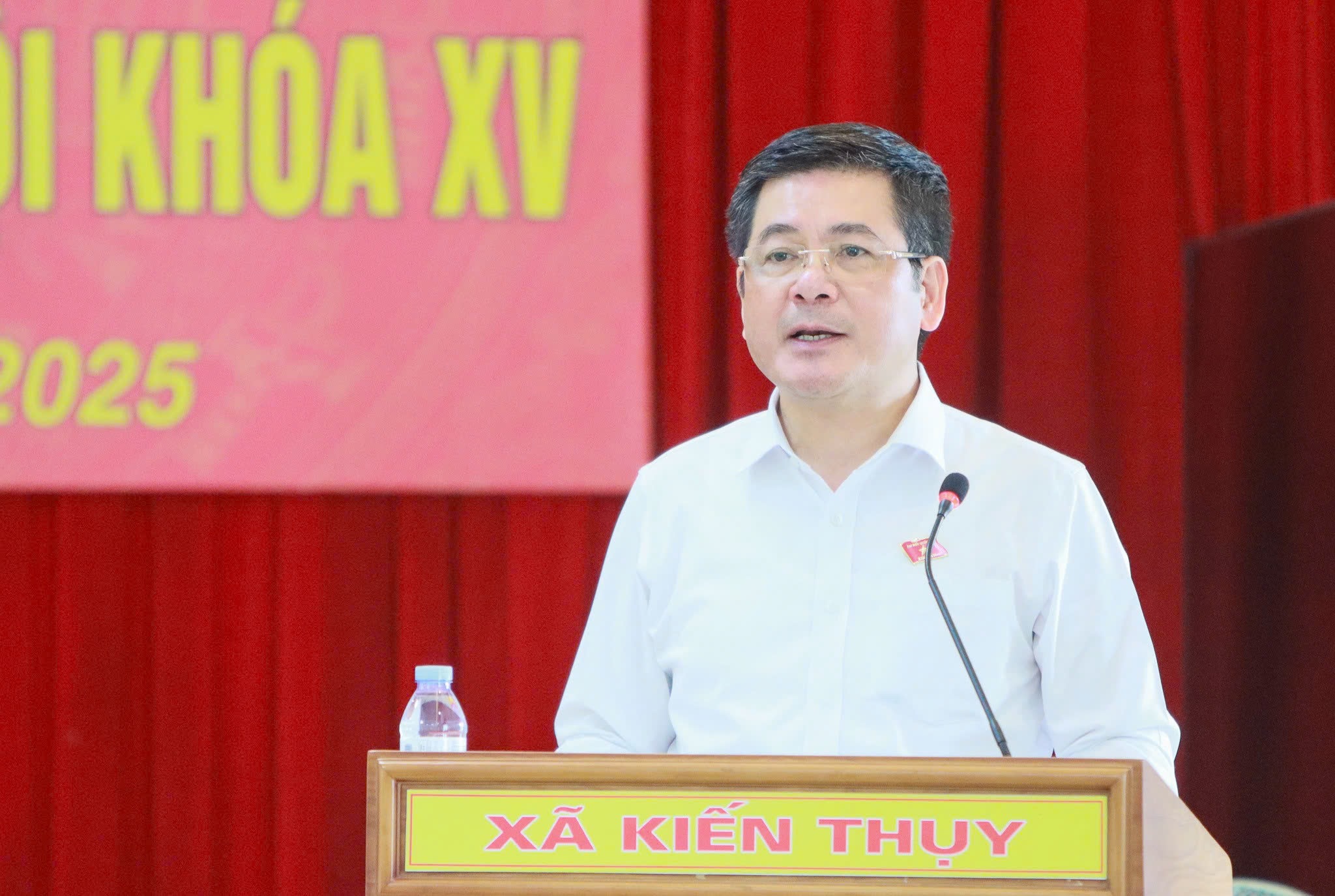 Bộ trưởng Nguyễn Hồng Diên tiếp xúc cử tri tại Hải Phòng: Thành phố cần hướng đến phát triển nhanh - xanh - bền vững