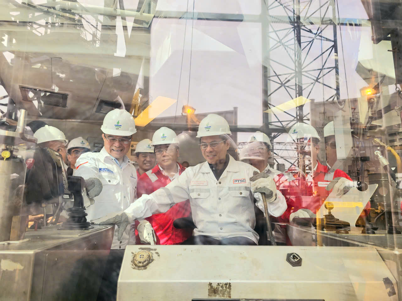 Petrovietnam đạt 94,7 nghìn tỷ đồng doanh thu từ kinh doanh quốc tế