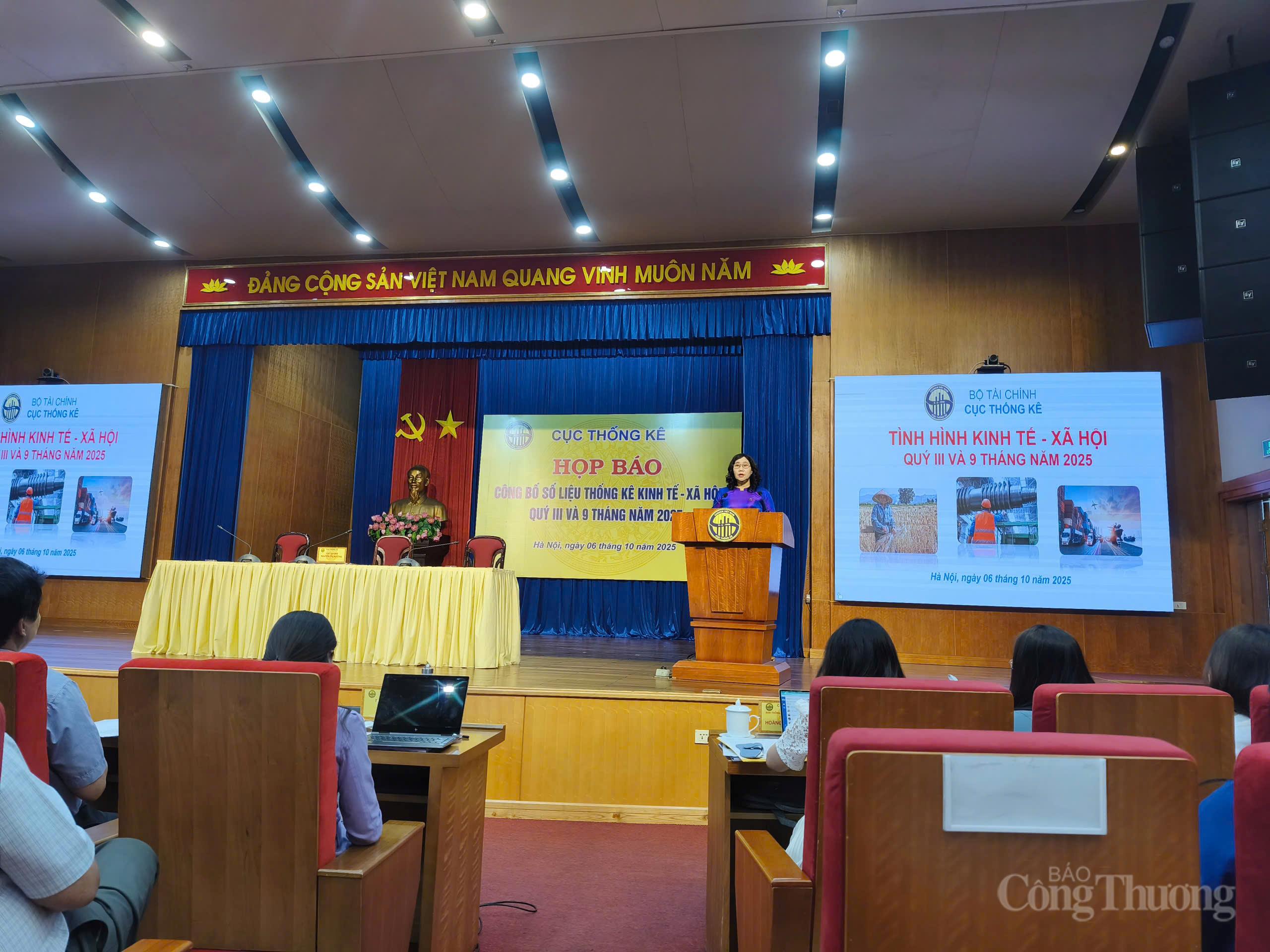 Tăng trưởng GDP quý III/2025 đạt 8,23%, chỉ sau mức đỉnh năm 2022