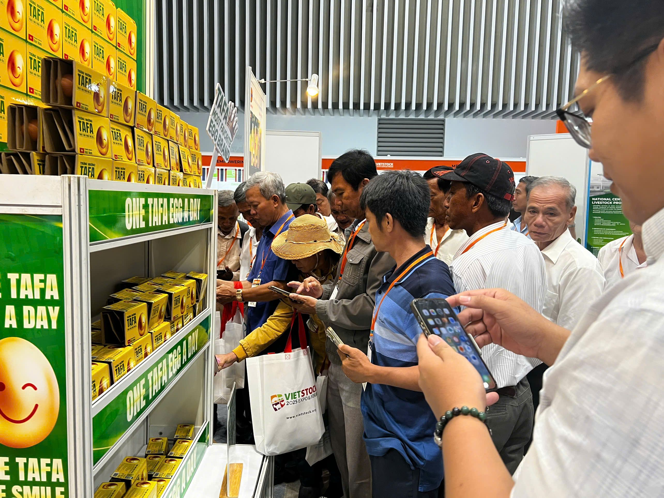 Hơn 300 doanh nghiệp trưng bày tại triển lãm Vietstock 2025