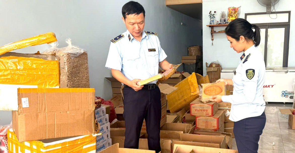 Chi cục QLTT Thanh Hóa tăng cường kiểm tra, giám sát, xử lý nghiêm vi phạm về an toàn thực phẩm