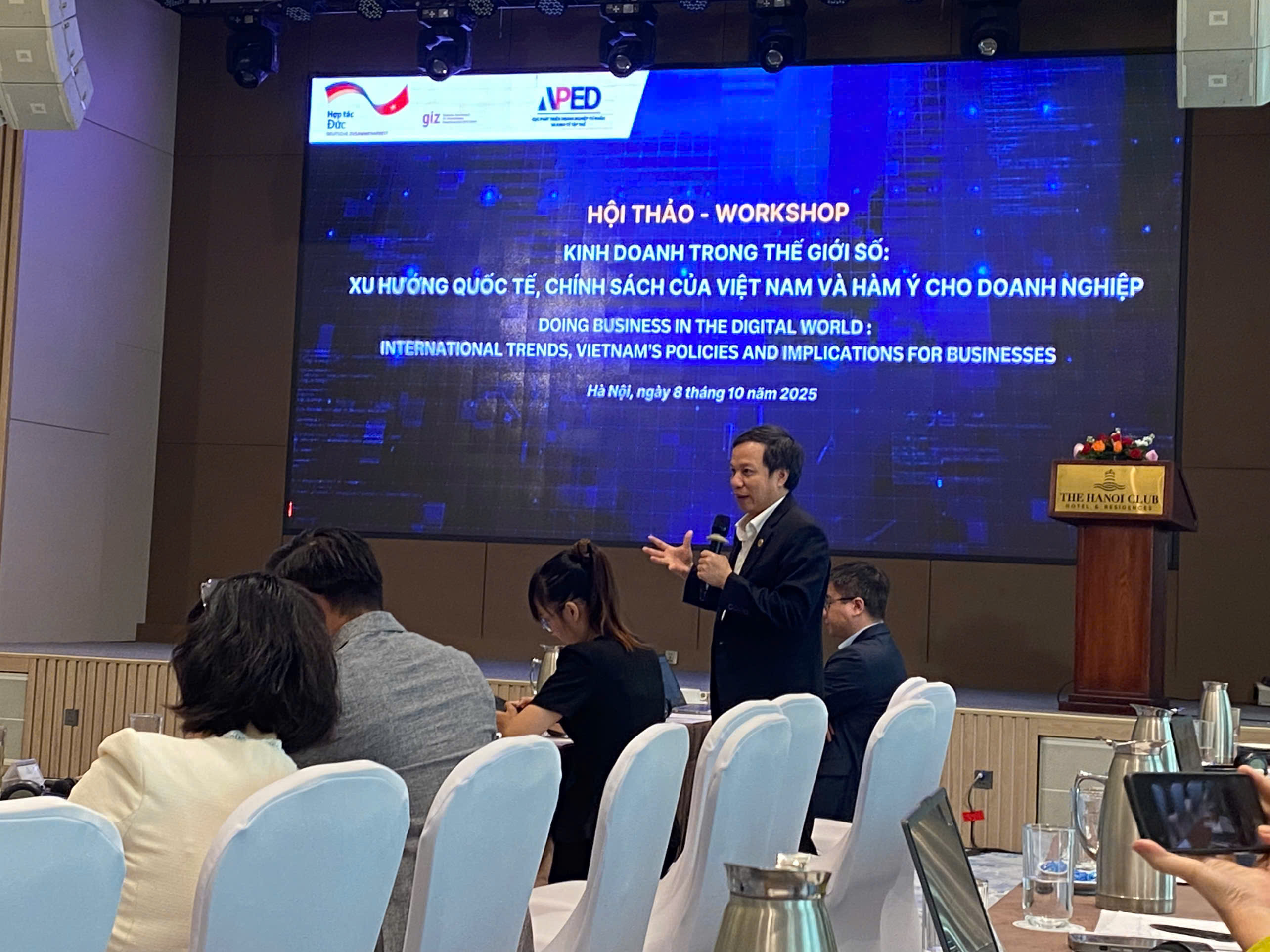 Công nghệ số mới nổi: Cơ hội và rủi ro tiềm ẩn với doanh nghiệp