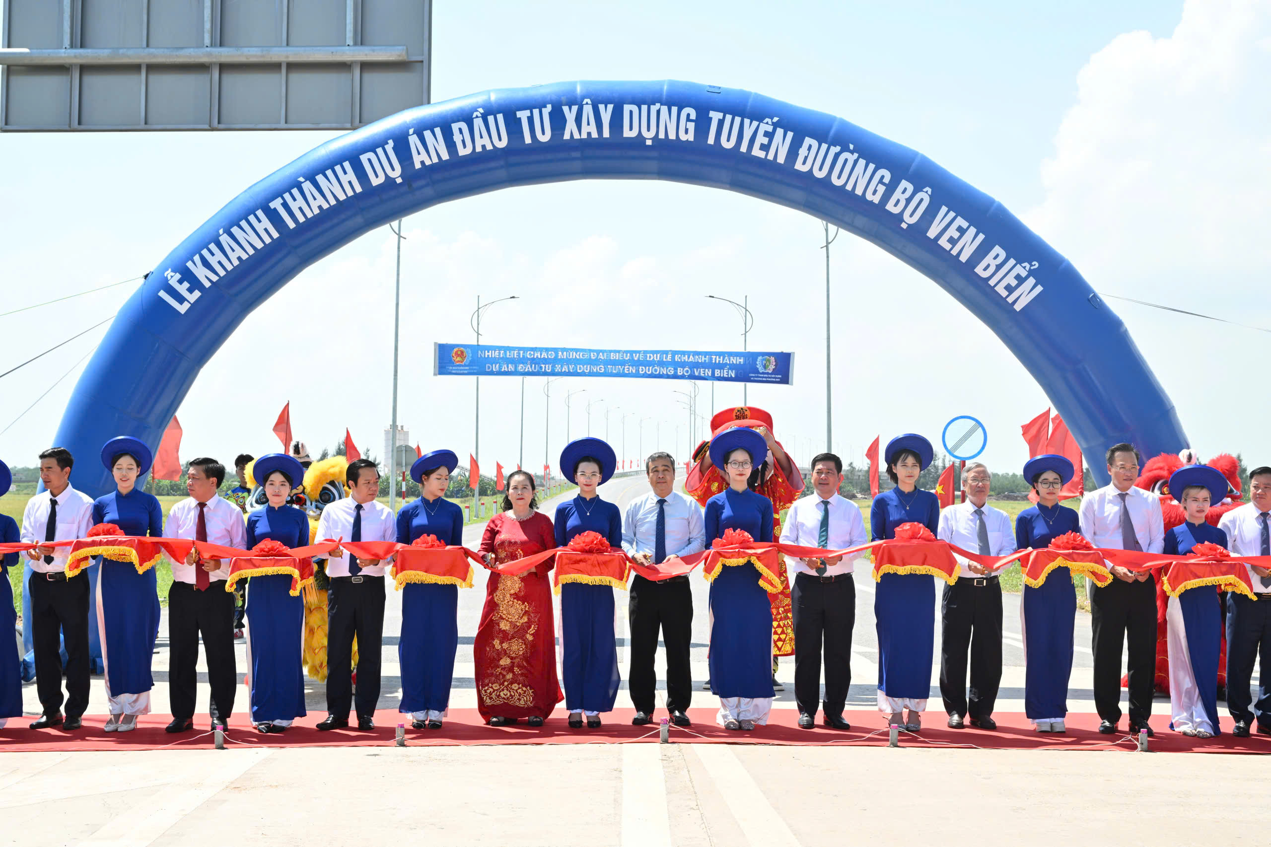 Hưng Yên khánh thành tuyến đường bộ ven biển gần 5.000 tỷ đồng