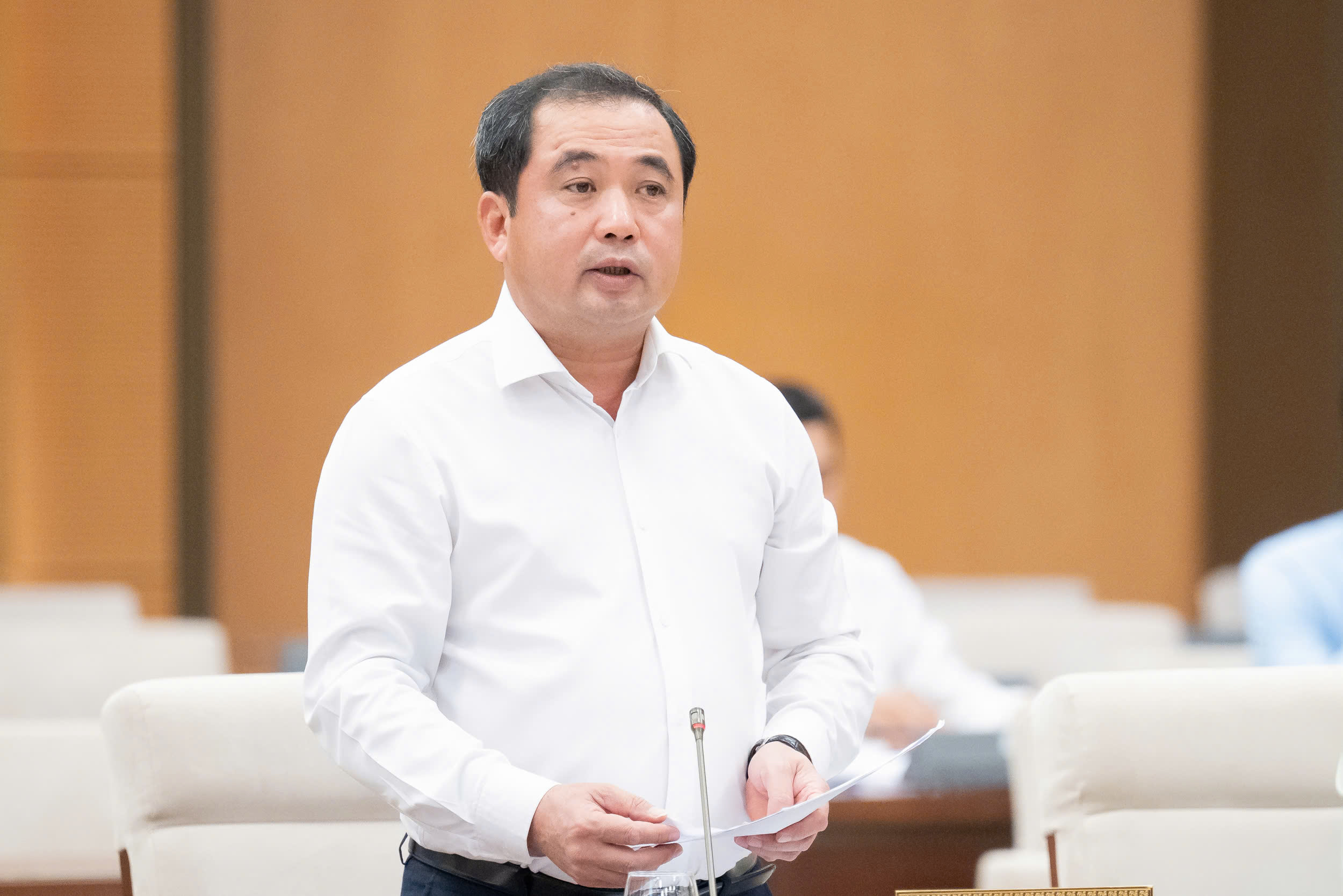 Bổ sung các quy định riêng về quản lý, chế biến và sử dụng đất hiếm