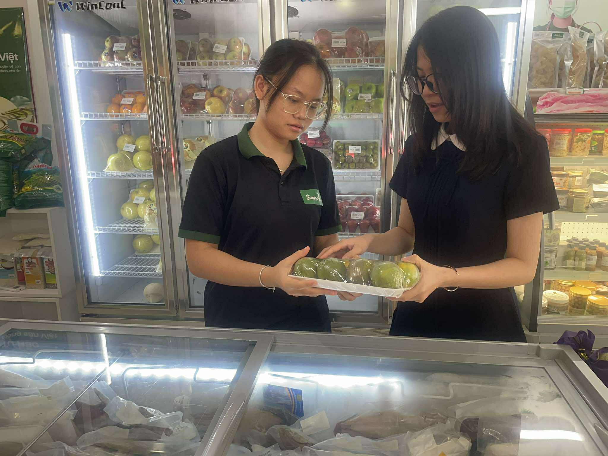 Thực phẩm hữu cơ giá cao vẫn hút khách