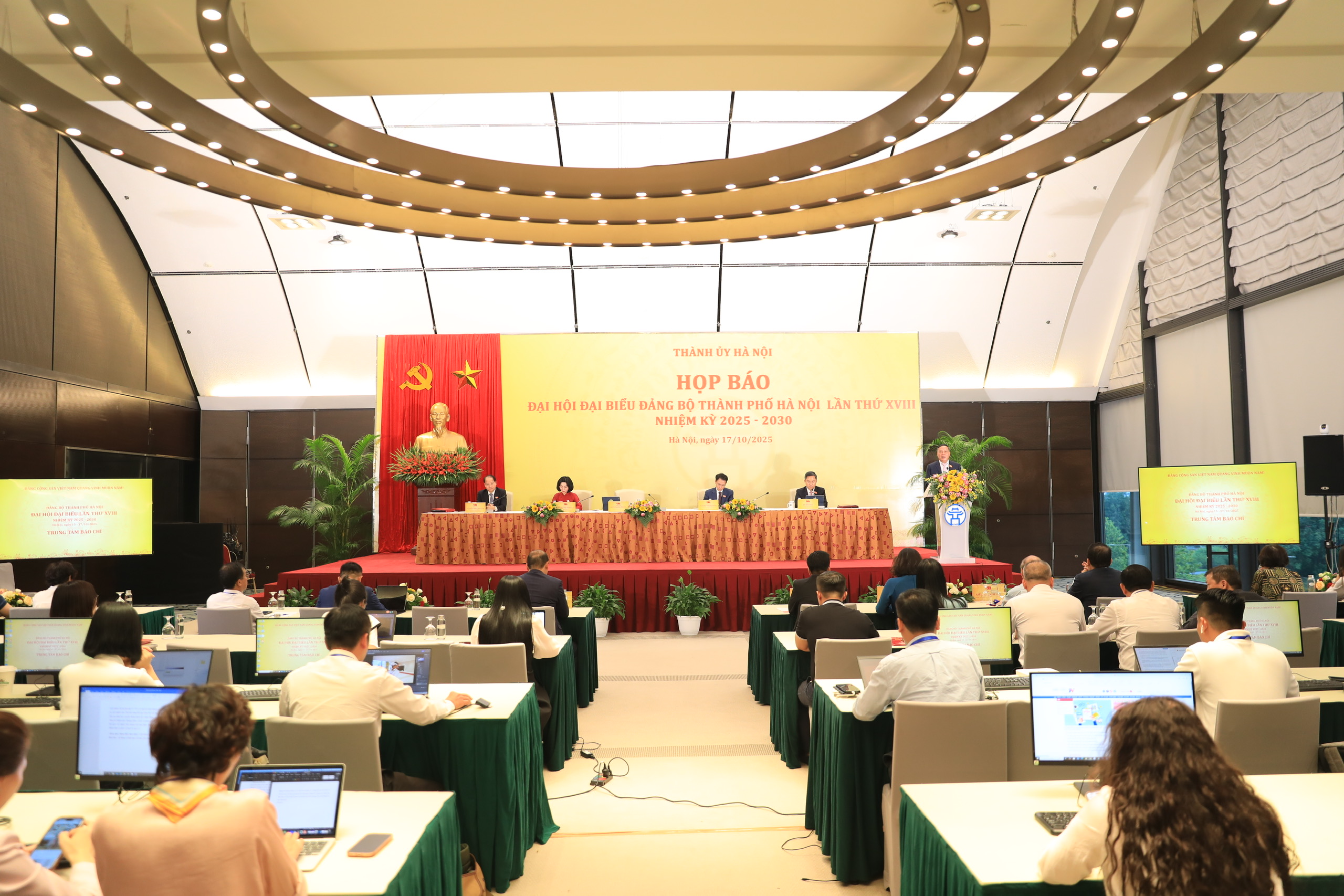 Hà Nội thông tin kết quả bầu nhân sự Đại hội Đảng bộ khóa XVIII