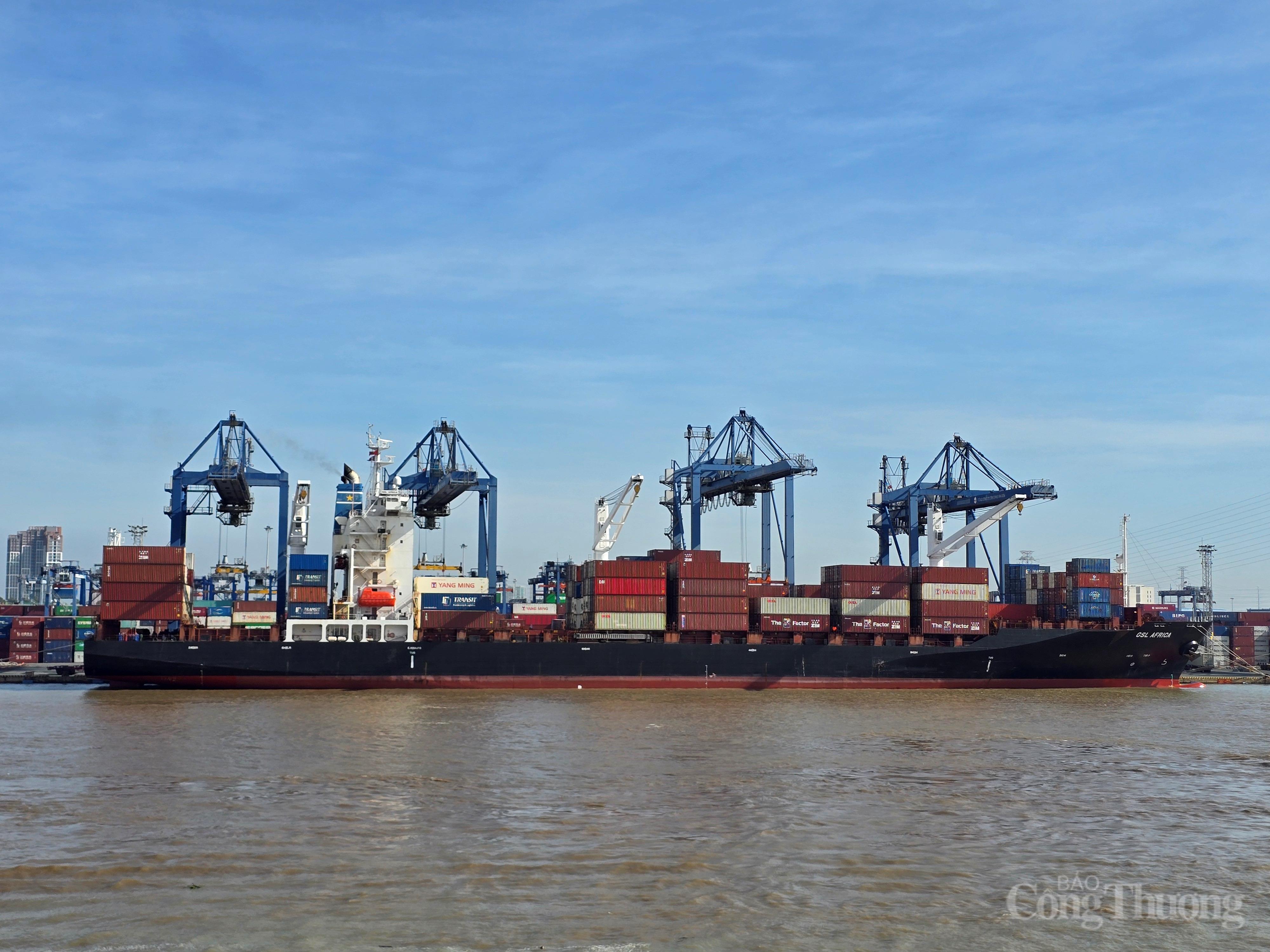 Đại biểu Quốc hội: Tăng giá trị nội địa trong xuất khẩu bảo đảm tự chủ nền kinh tế