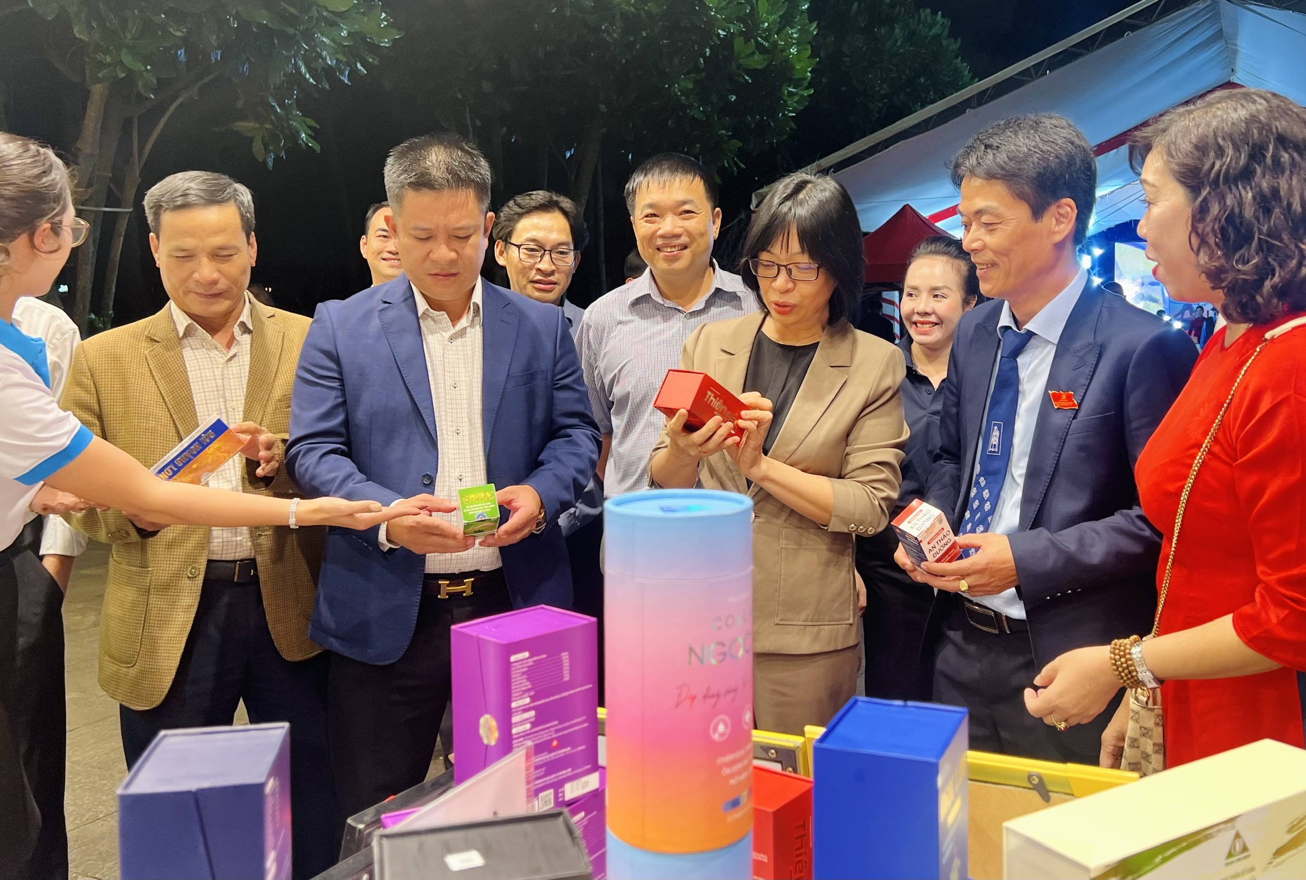 Gia Lai mang tinh hoa 'rừng vàng, biển bạc' đến Hội chợ Mùa Thu 2025