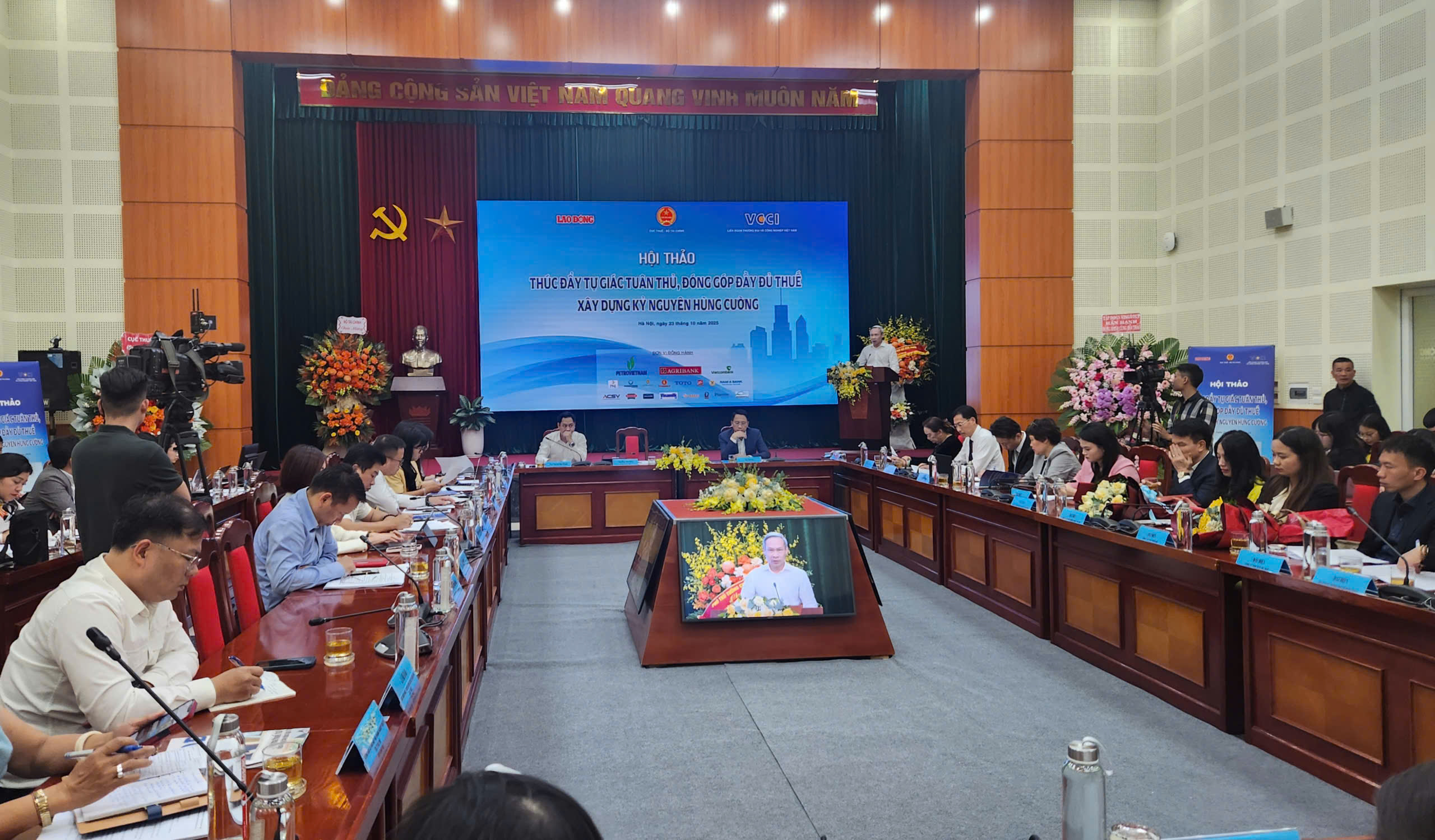 Tuân thủ đóng thuế để xây dựng văn hoá thực thi pháp luật