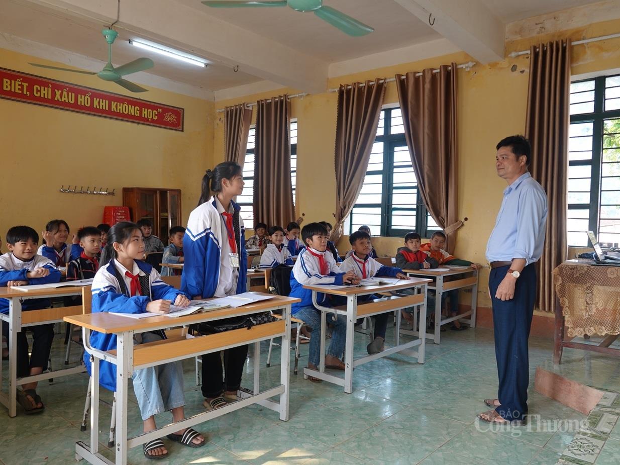 Xây trường cho các xã biên giới: Cột mốc mới trên chặng đường phát triển giáo dục