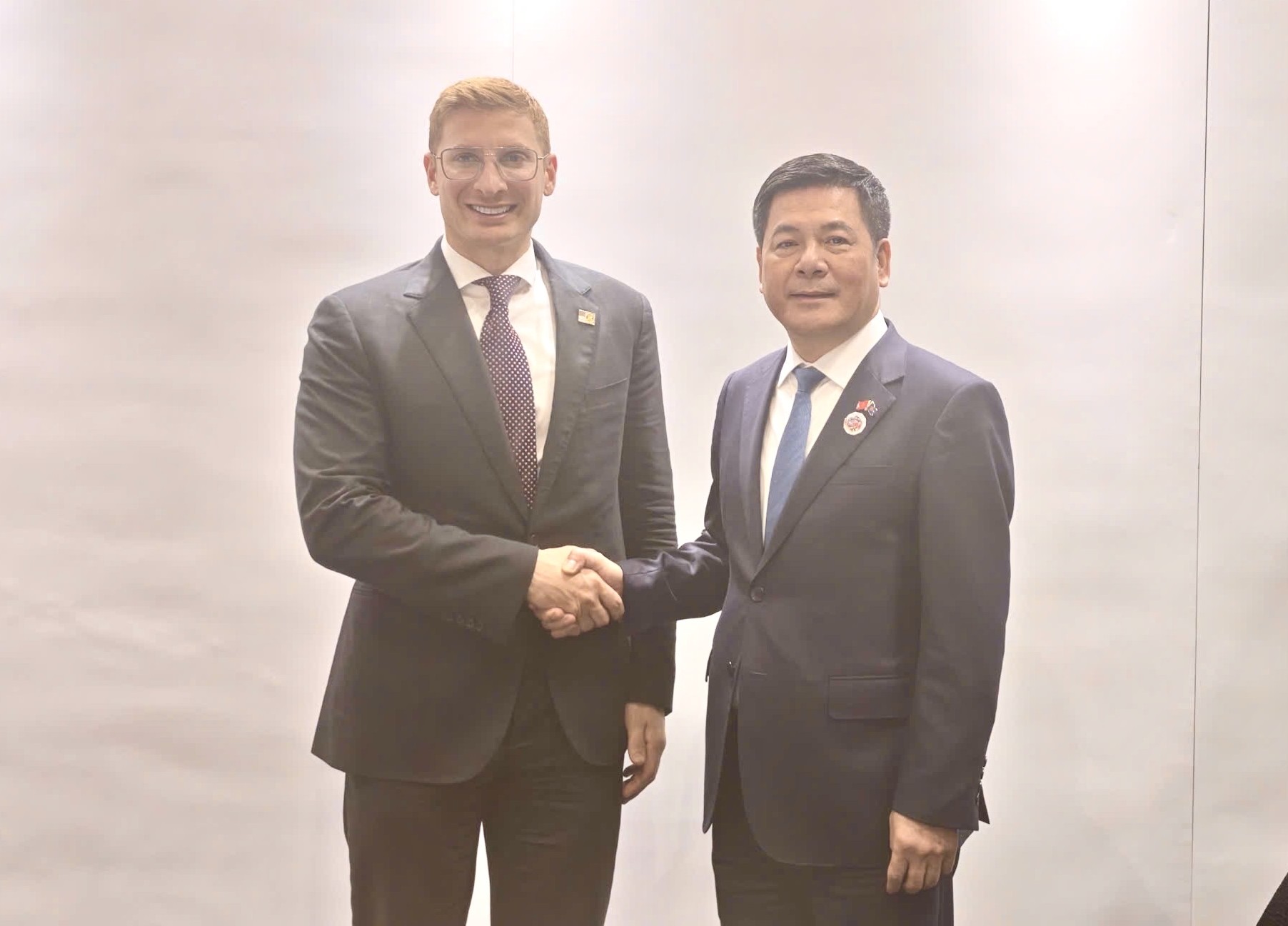 Bộ trưởng Nguyễn Hồng Diên làm việc với Thứ trưởng Ngoại giao Hoa Kỳ