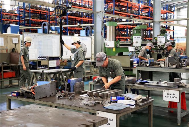 Kinh tế tư nhân là động lực, không phải “chệch hướng”-Bài 4: Chủ động đấu tranh phản bác luận điệu sai trái