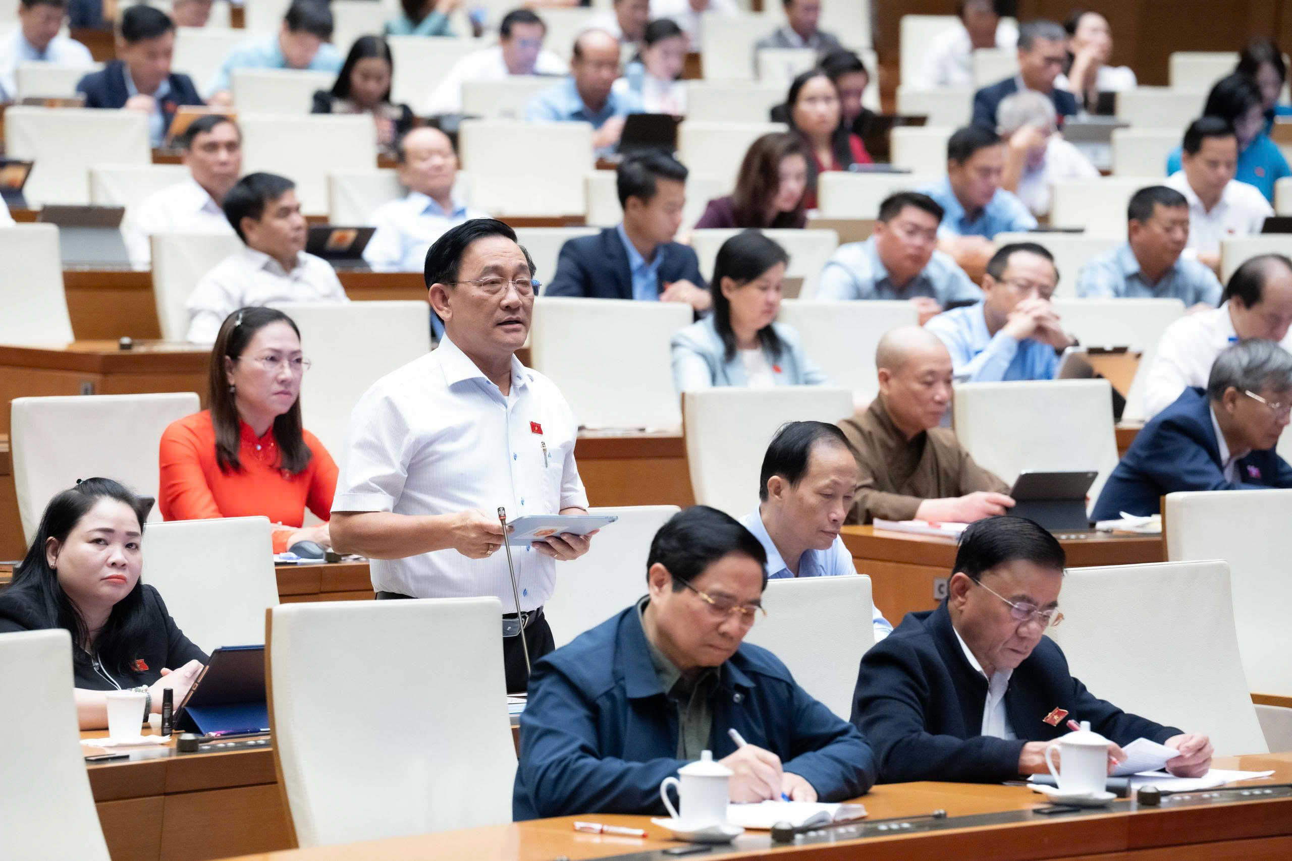 Đề nghị xem xét điều chỉnh tăng lương cơ sở ngay từ 1/5/2026