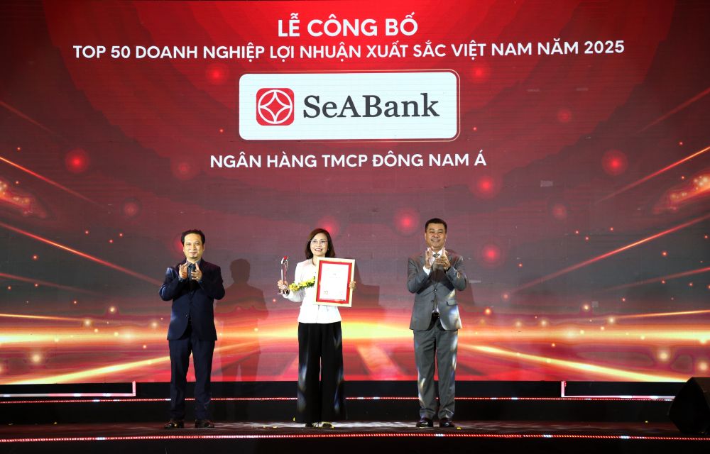 SeABank lần thứ 6 vào Top 50 doanh nghiệp lợi nhuận xuất sắc 2025