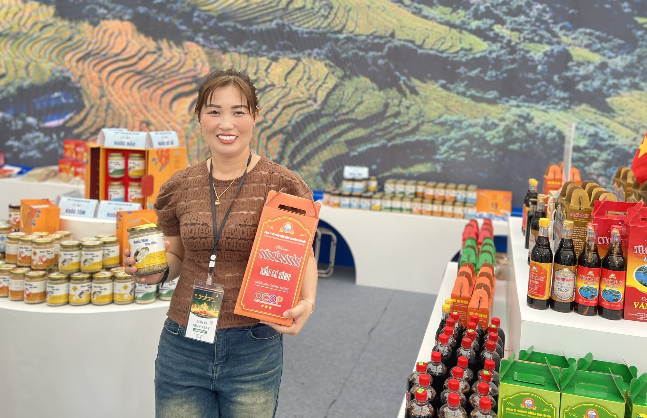 Hội chợ Mùa Thu: Sản phẩm OCOP Quảng Ninh hút khách, doanh thu vượt kỳ vọng