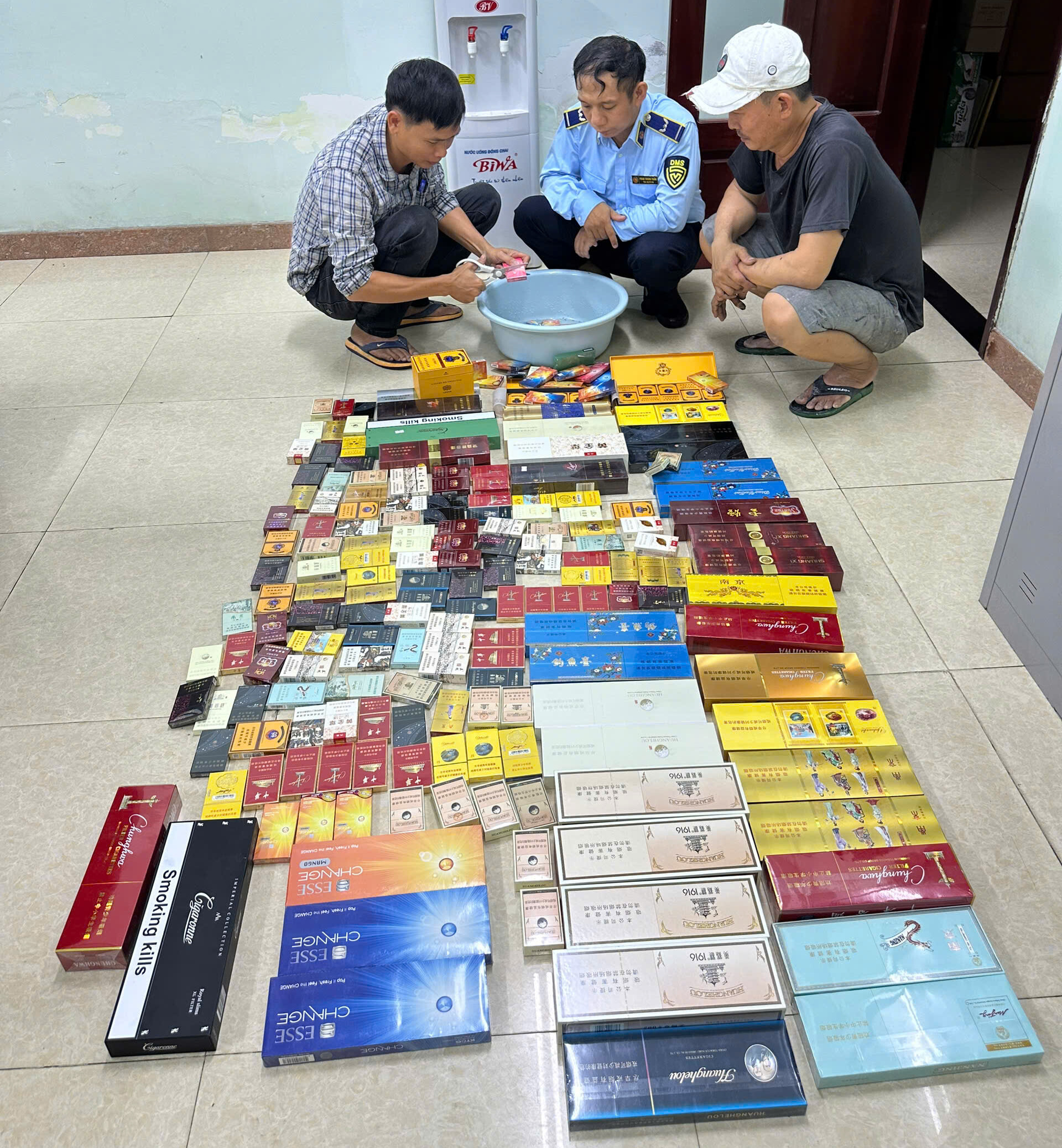 Đà Nẵng: Cao điểm kiểm tra, xử lý thuốc lá nhập lậu dịp cuối năm