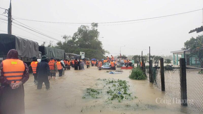 Áp thấp nhiệt đới có khả năng thành bão số 13, hướng vào miền Trung