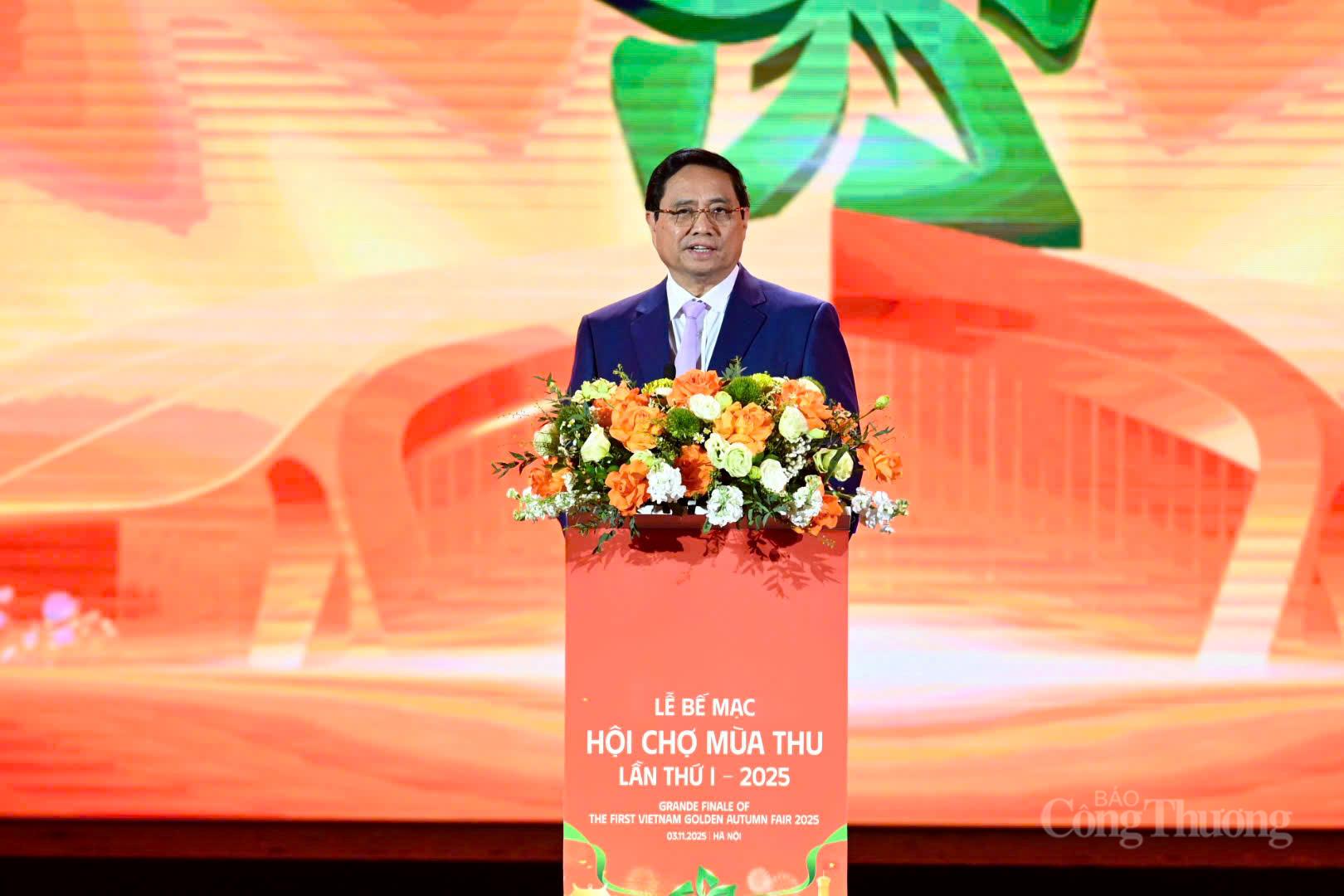 Thủ tướng: Hội chợ Mùa Thu mở chặng đường mới cho chuỗi xúc tiến thương mại mang tầm quốc tế