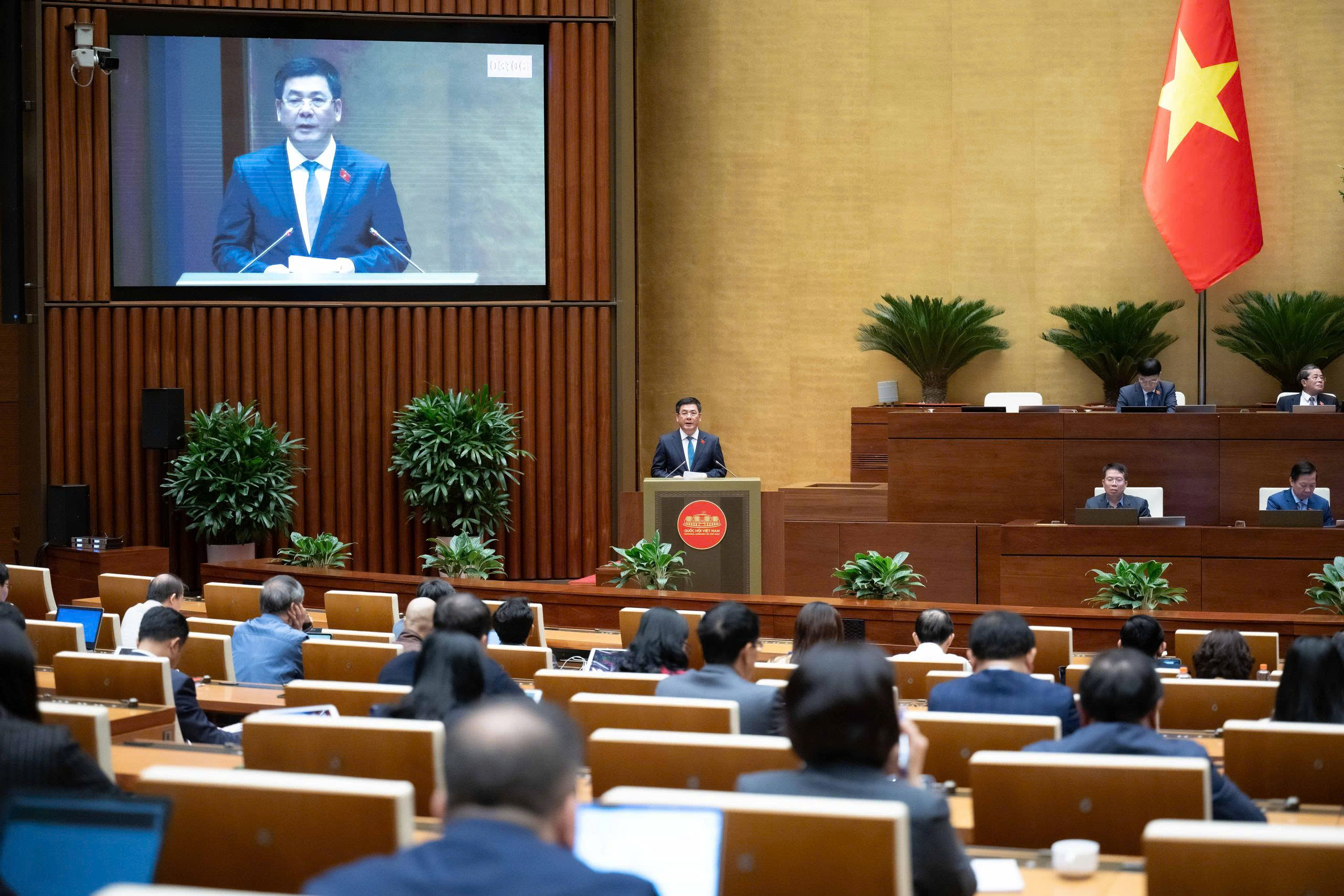 Vì sao cần thiết ban hành Luật Thương mại điện tử?