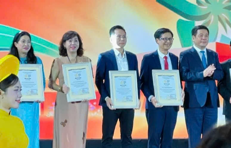 Gia Lai thắng lợi kép tại Hội chợ Mùa Thu