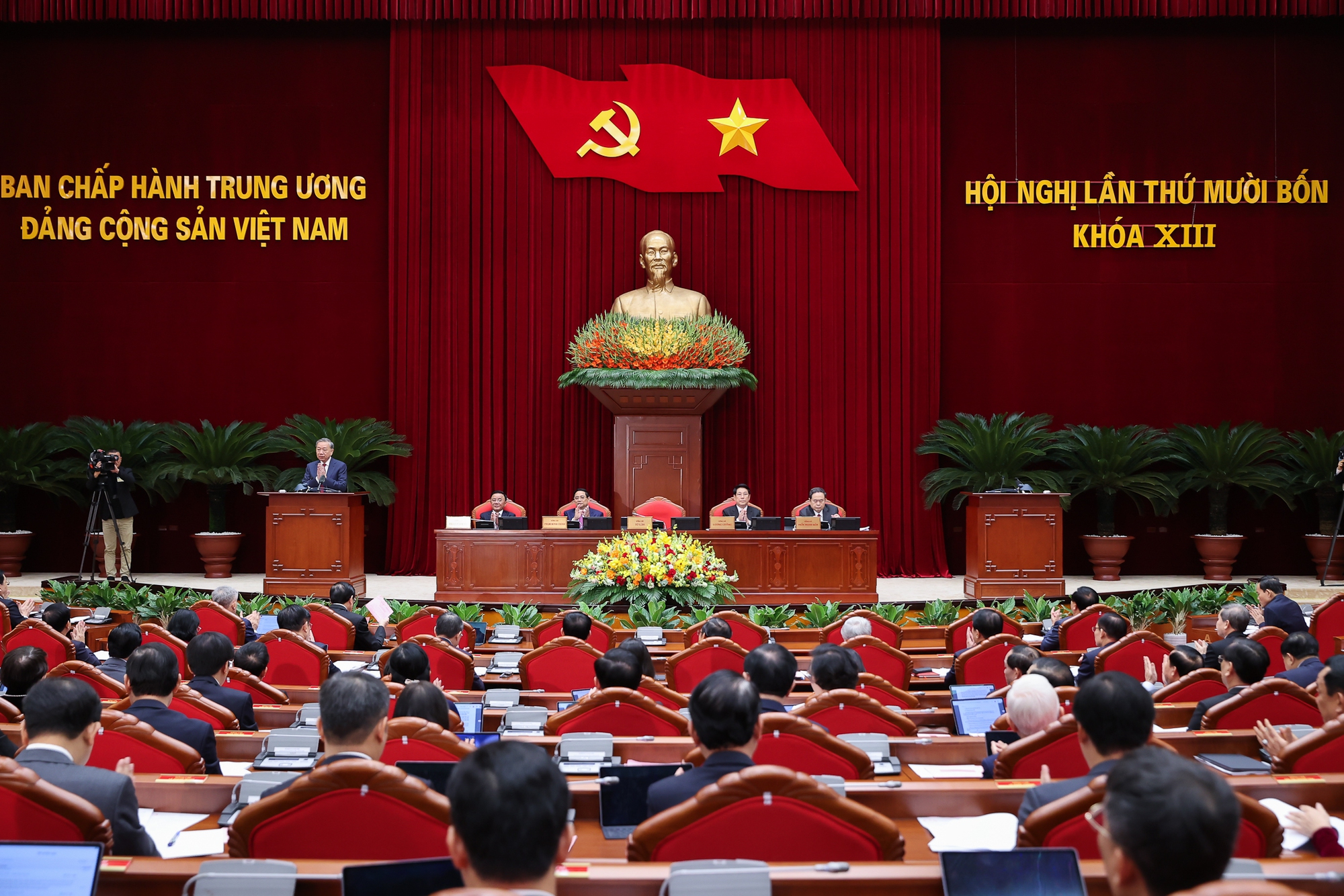 Khai mạc Hội nghị 14 Ban Chấp hành Trung ương Đảng khóa XIII 