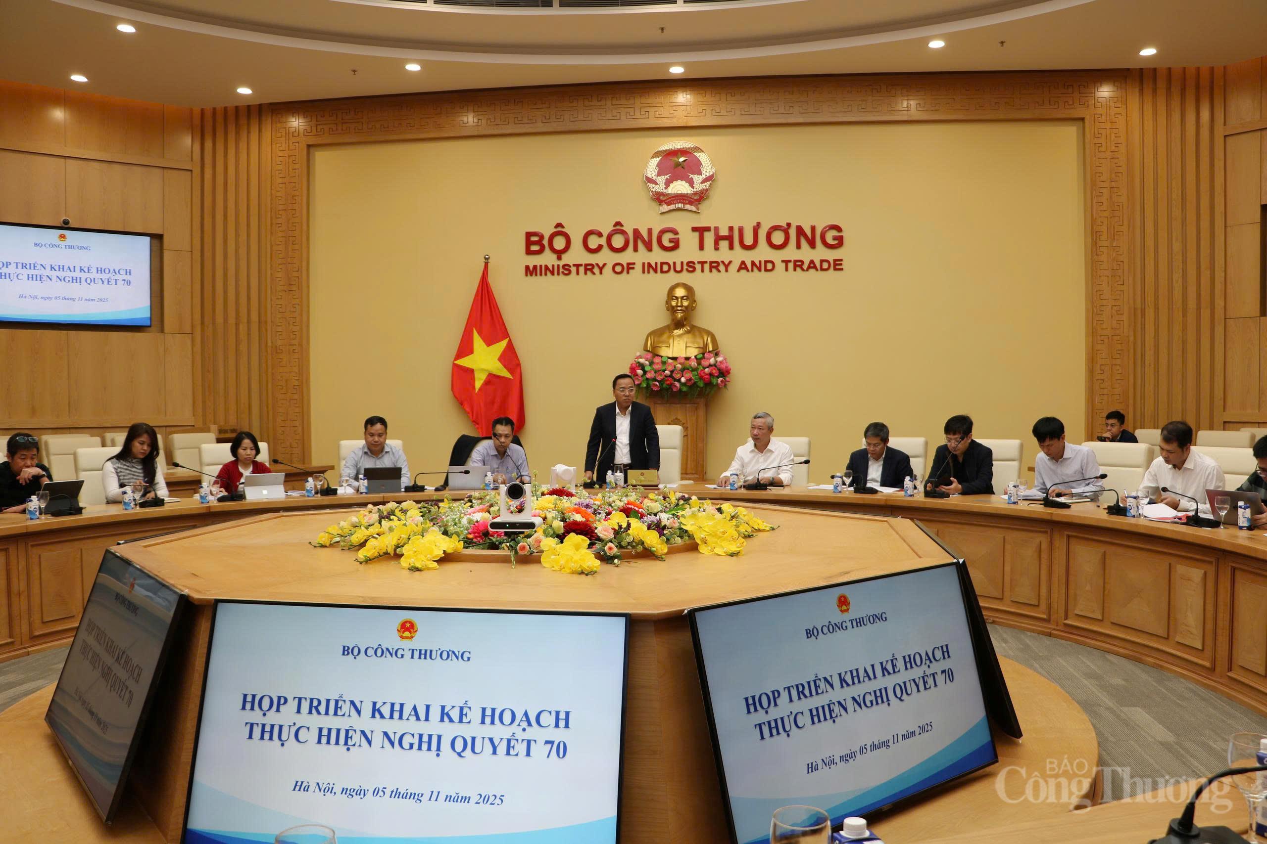 Bộ Công Thương họp triển khai Nghị quyết 70 về an ninh năng lượng