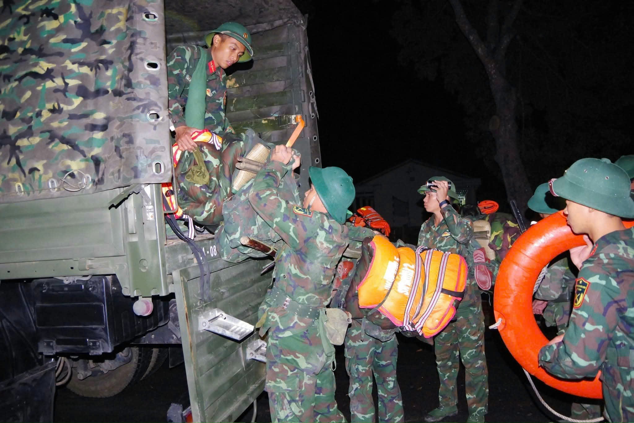 Gia Lai: Quân đội huy động tối đa lực lượng hỗ trợ ứng phó bão số 13