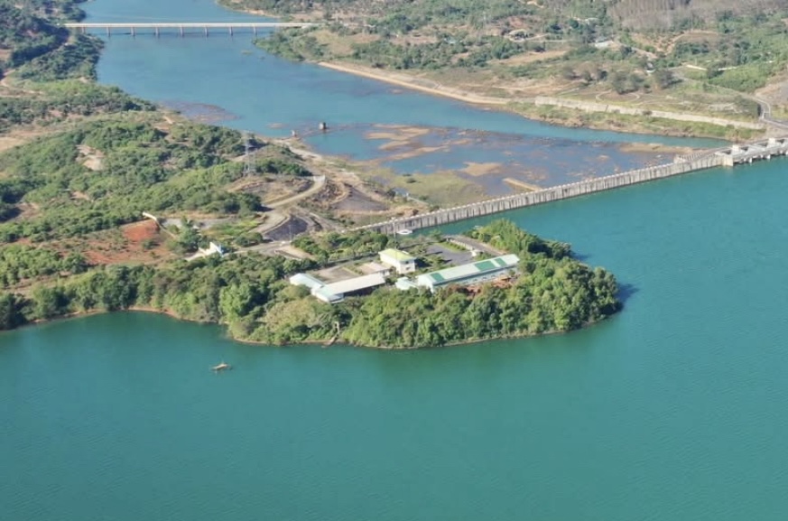 Gia Lai siết chặt an toàn hồ đập, điện gió, điện mặt trời ứng phó bão số 13