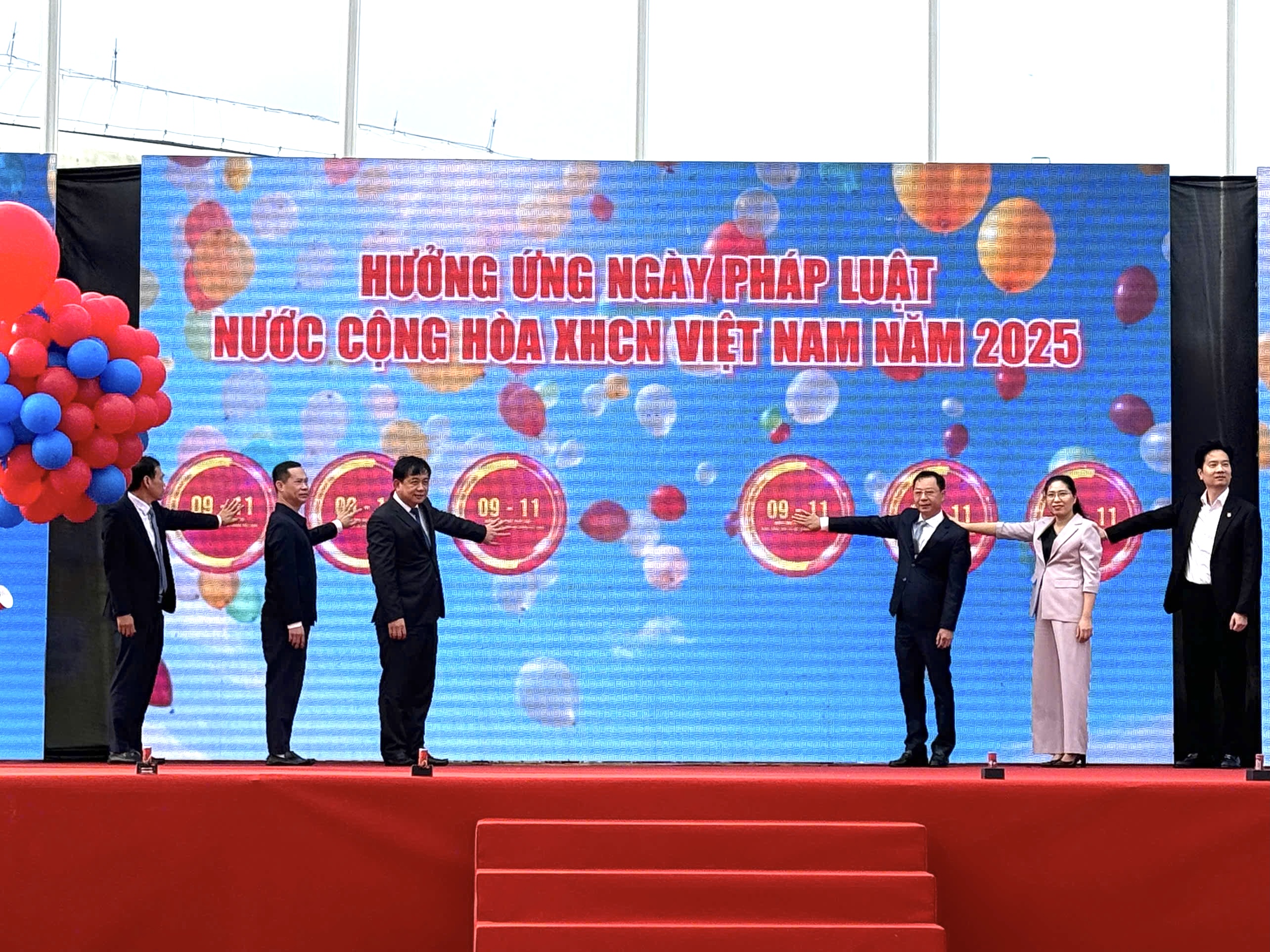 Quảng Ninh: Sôi nổi hưởng ứng ngày Pháp luật Việt Nam 2025