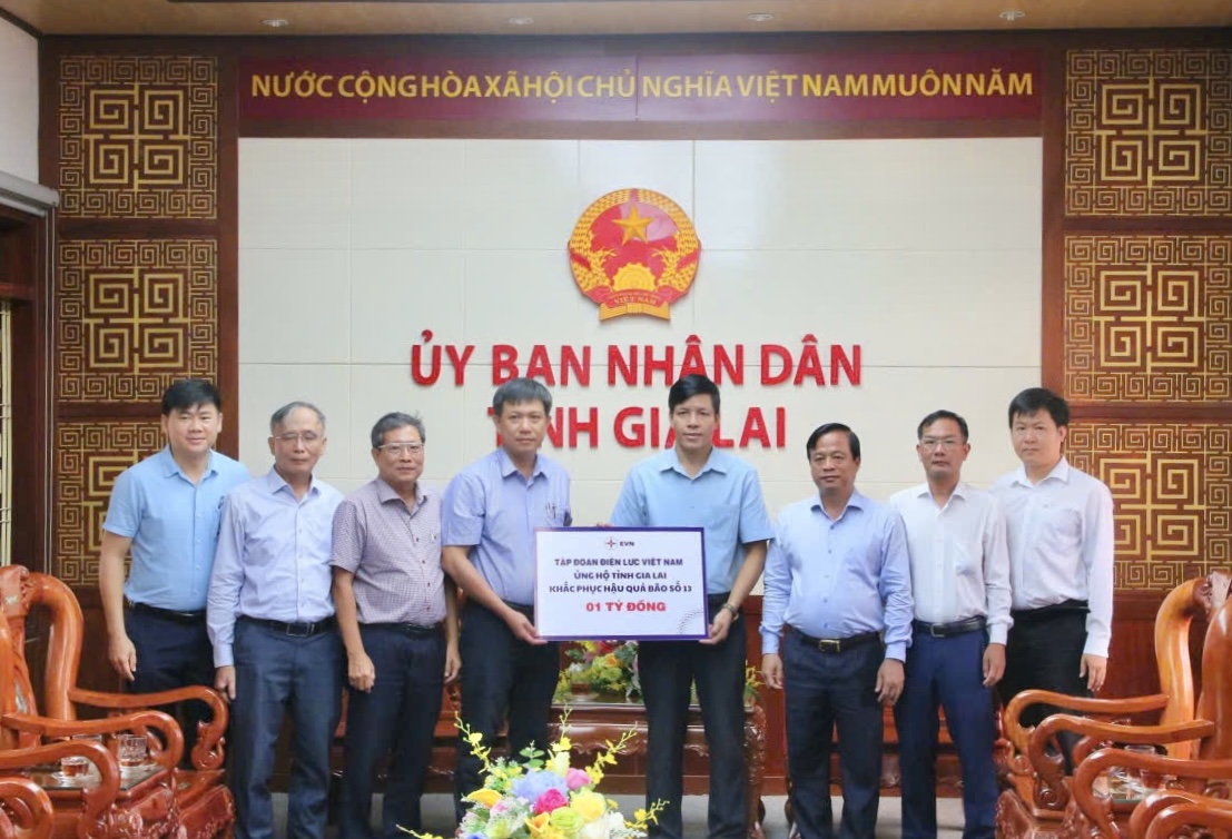 Đoàn công tác EVNCPC làm việc với tỉnh Gia Lai khắc phục sự cố điện