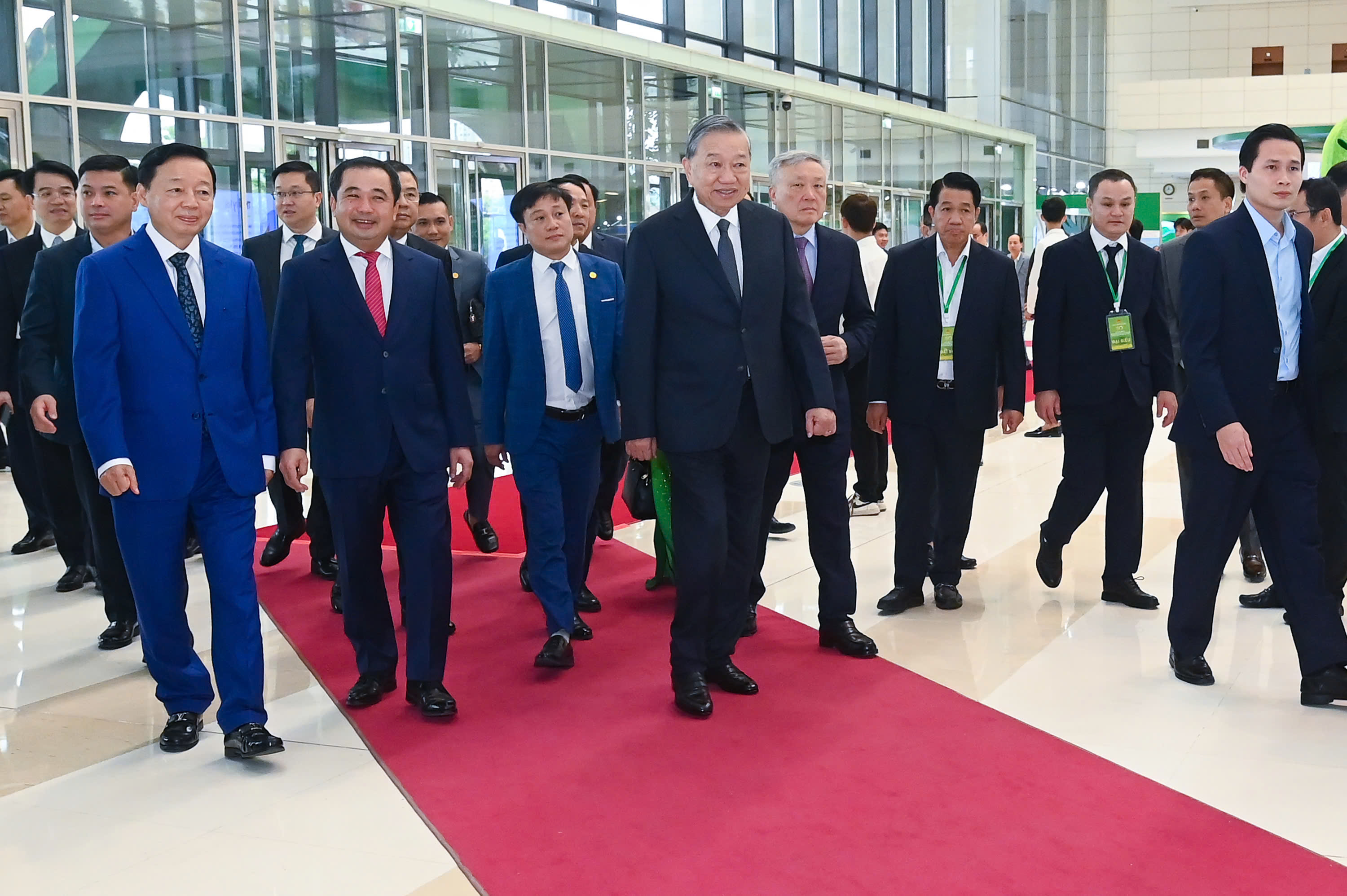 Tổng Bí thư dự Lễ kỷ niệm 80 năm ngành Nông nghiệp và Môi trường