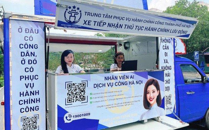 Dịch vụ công lưu động mang chính quyền đến gần với người dân Thủ đô