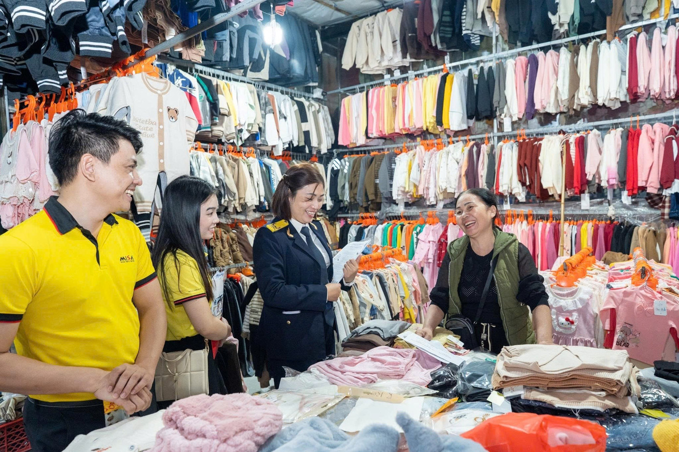 Ngân hàng hỗ trợ hộ kinh doanh chuyển từ thuế khoán sang kê khai