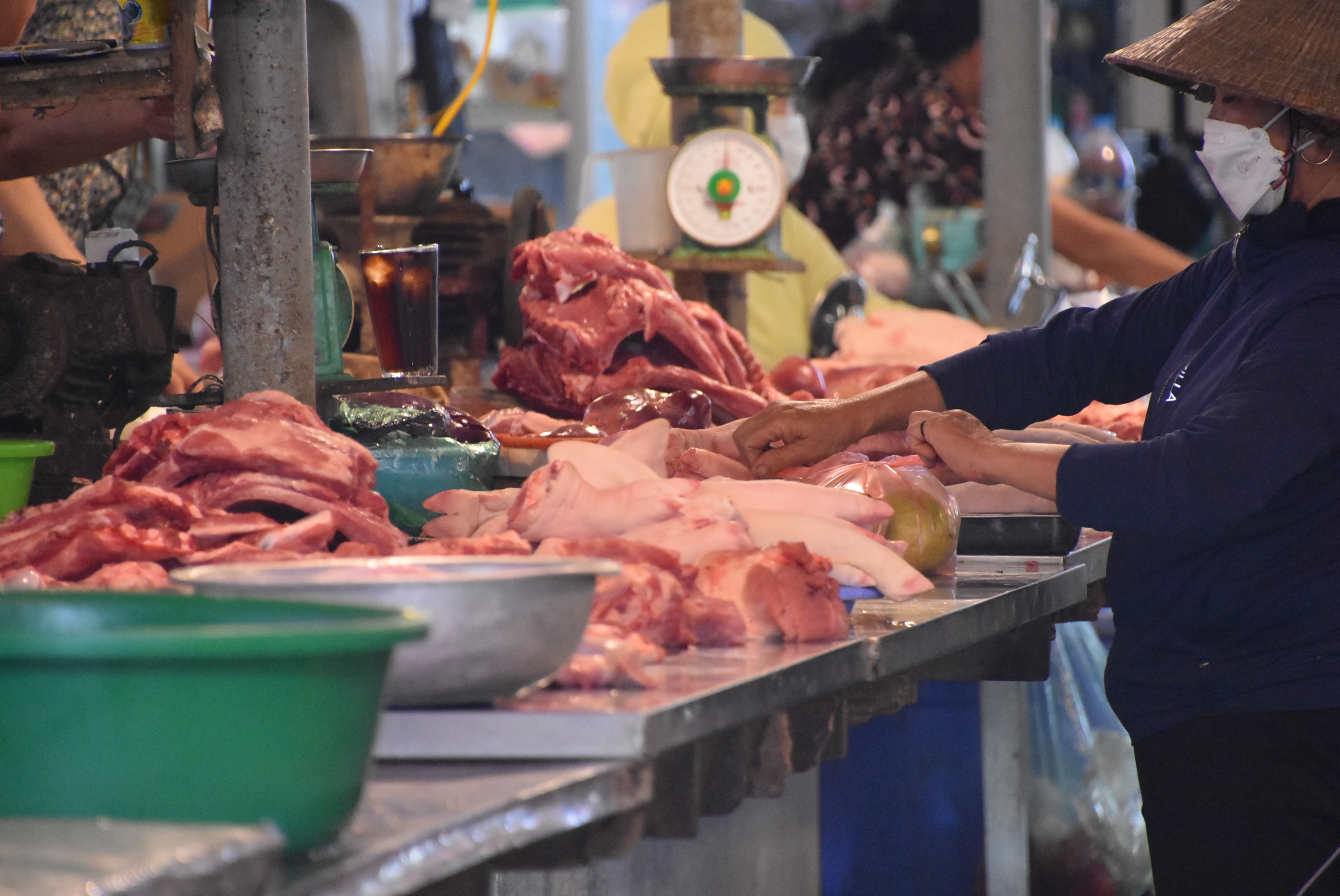 Chủ động nguồn cung thịt lợn cho cao điểm Tết Bính Ngọ 2026