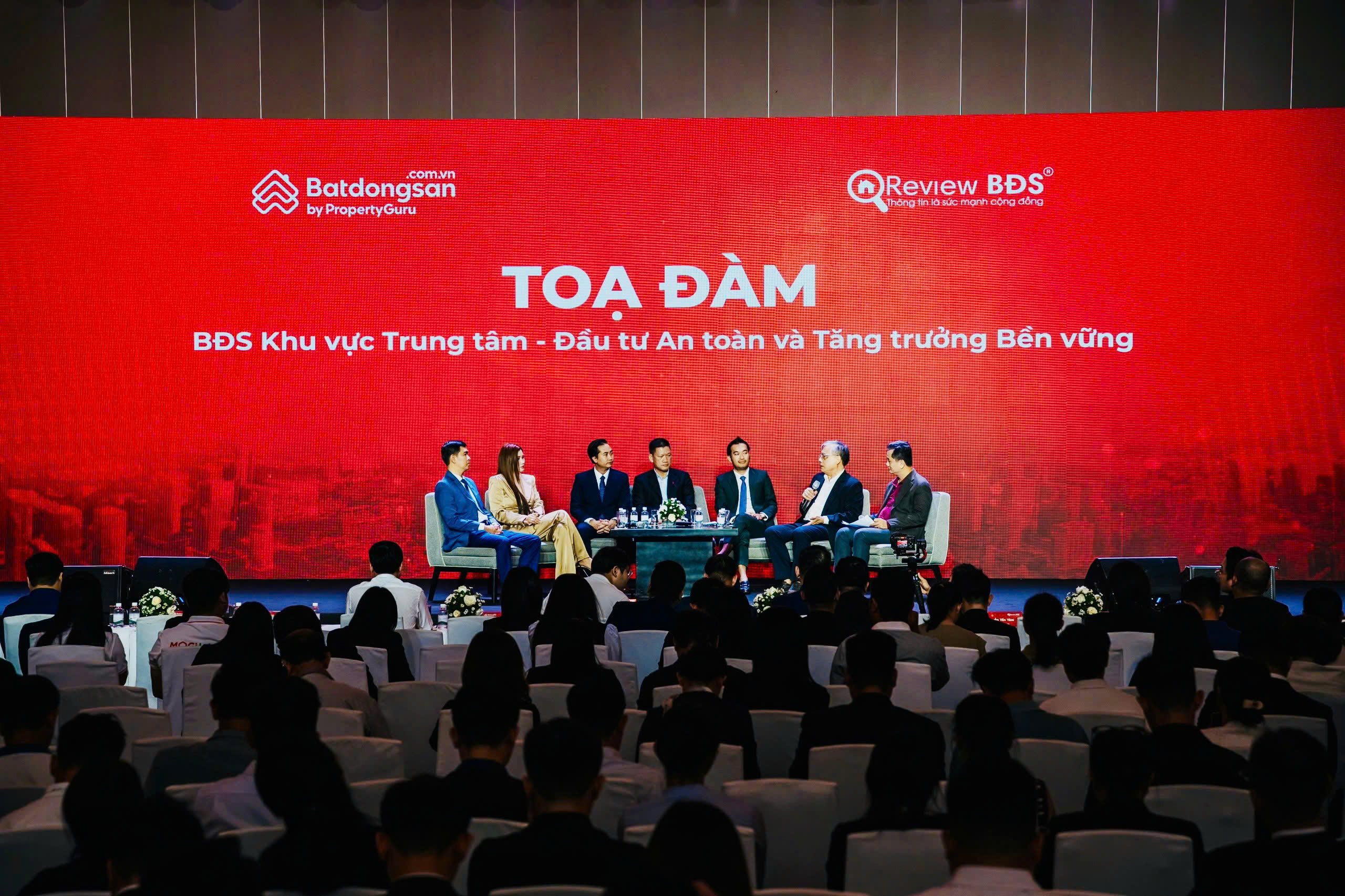 TP. Hồ Chí Minh: Bất động sản trung tâm dịch chuyển mạnh sang Thủ Thiêm