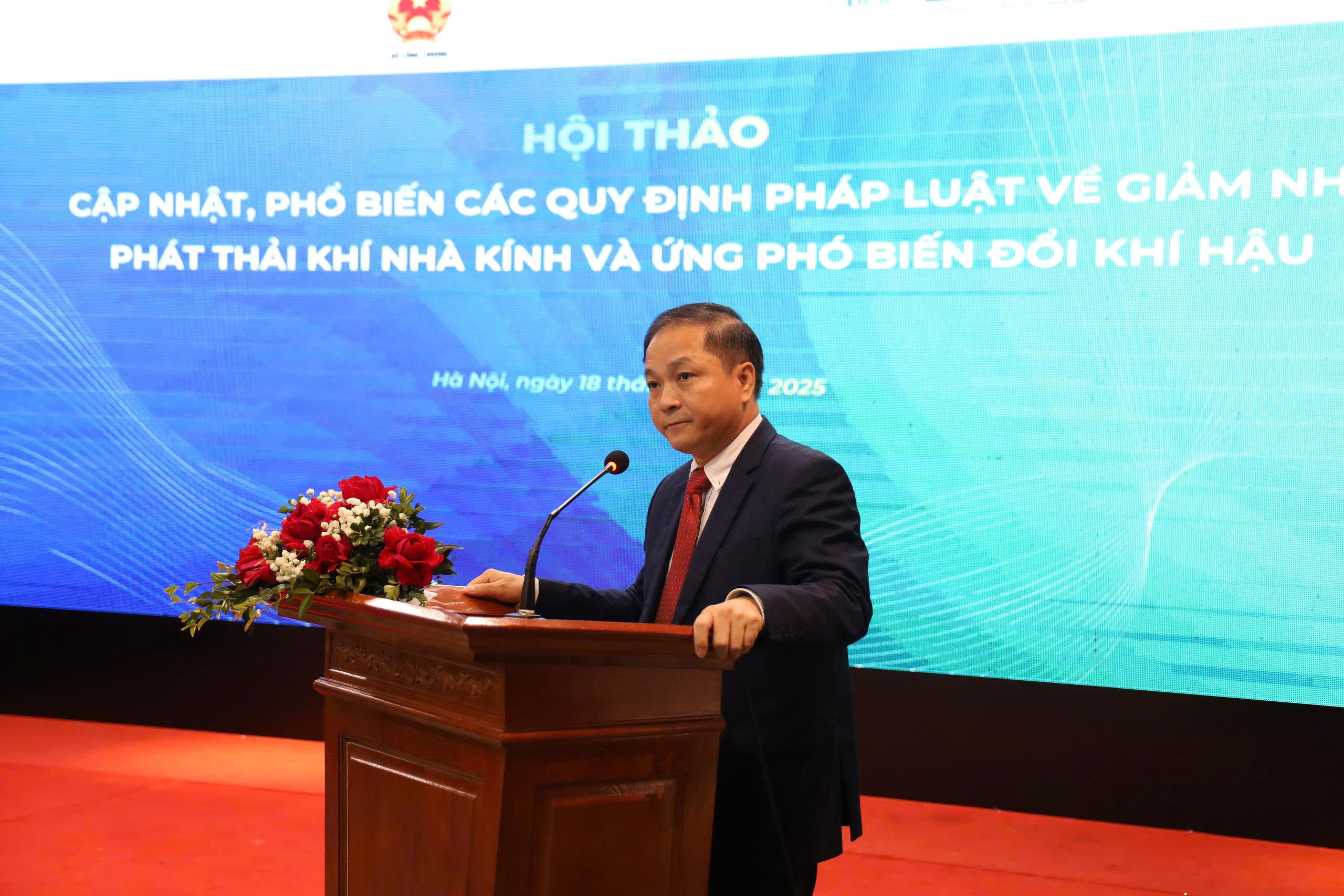 Cập nhật, phổ biến quy định về giảm nhẹ phát thải khí nhà kính