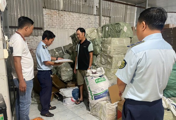 TP. Hồ Chí Minh phát hiện hơn 372.000 sản phẩm vi phạm trong gần 1 tháng