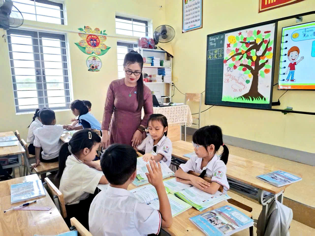 Tình yêu nghề và lòng tận tâm của người thầy