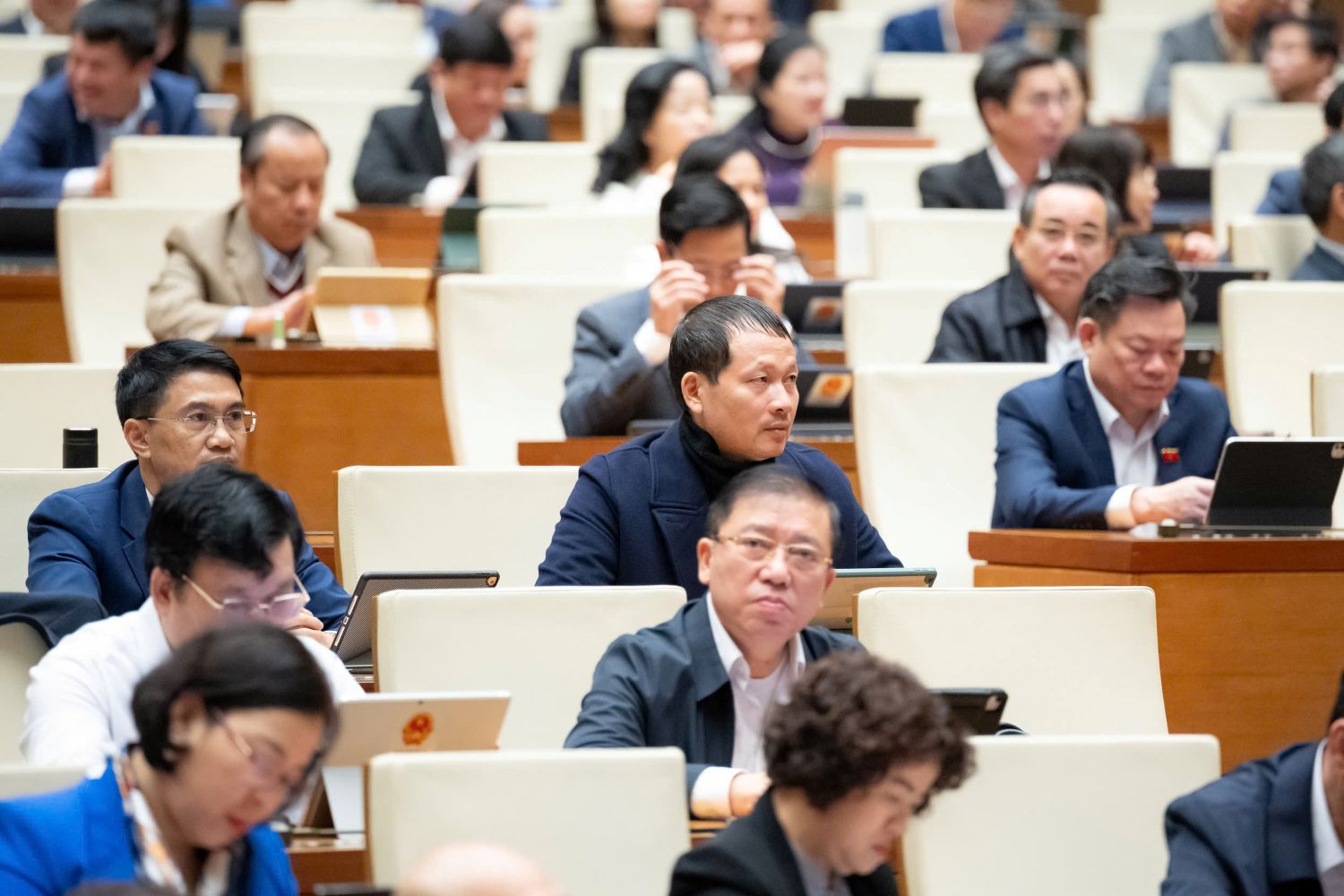 Ngày 20/11, đại biểu Quốc hội thảo luận về chế độ ưu đãi cho giáo viên