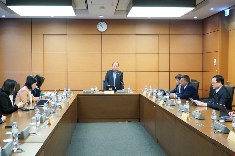 Đại biểu nói gì về kiểm soát rủi ro AI trong Luật Trí tuệ nhân tạo?