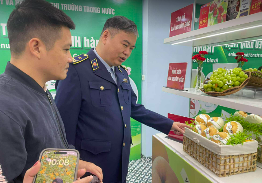 Khai mạc Phòng trưng bày Hàng thật – Hàng giả lần thứ 18