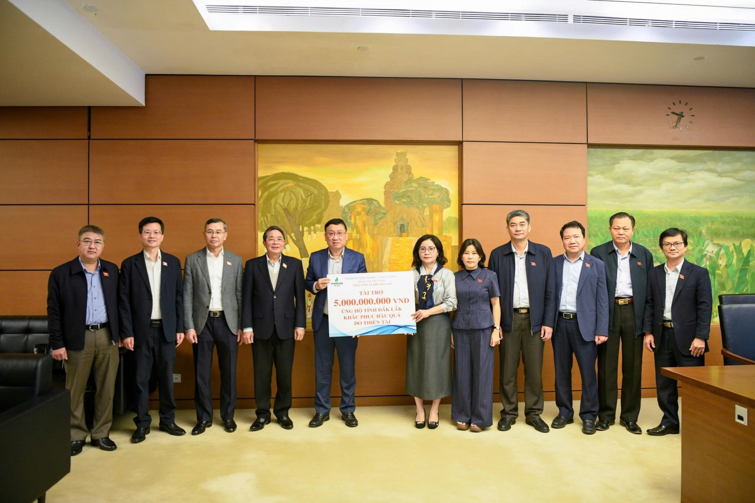 PV GAS chung tay hỗ trợ đồng bào Đắk Lắk khắc phục hậu quả mưa lũ