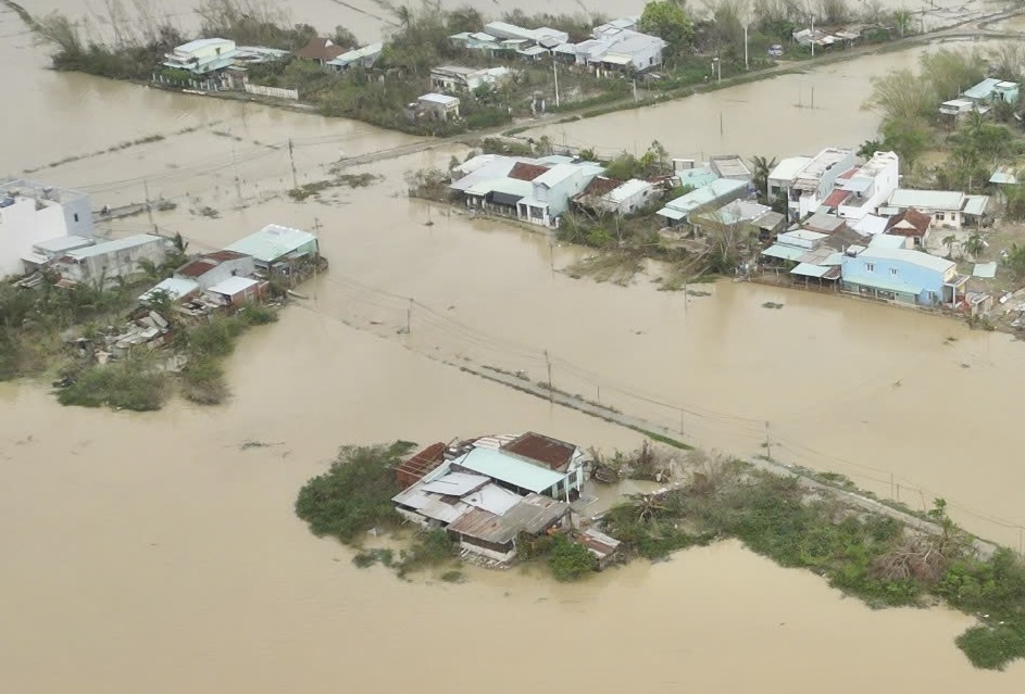 Gia Lai: Nhiều khu vực ngập trong nước