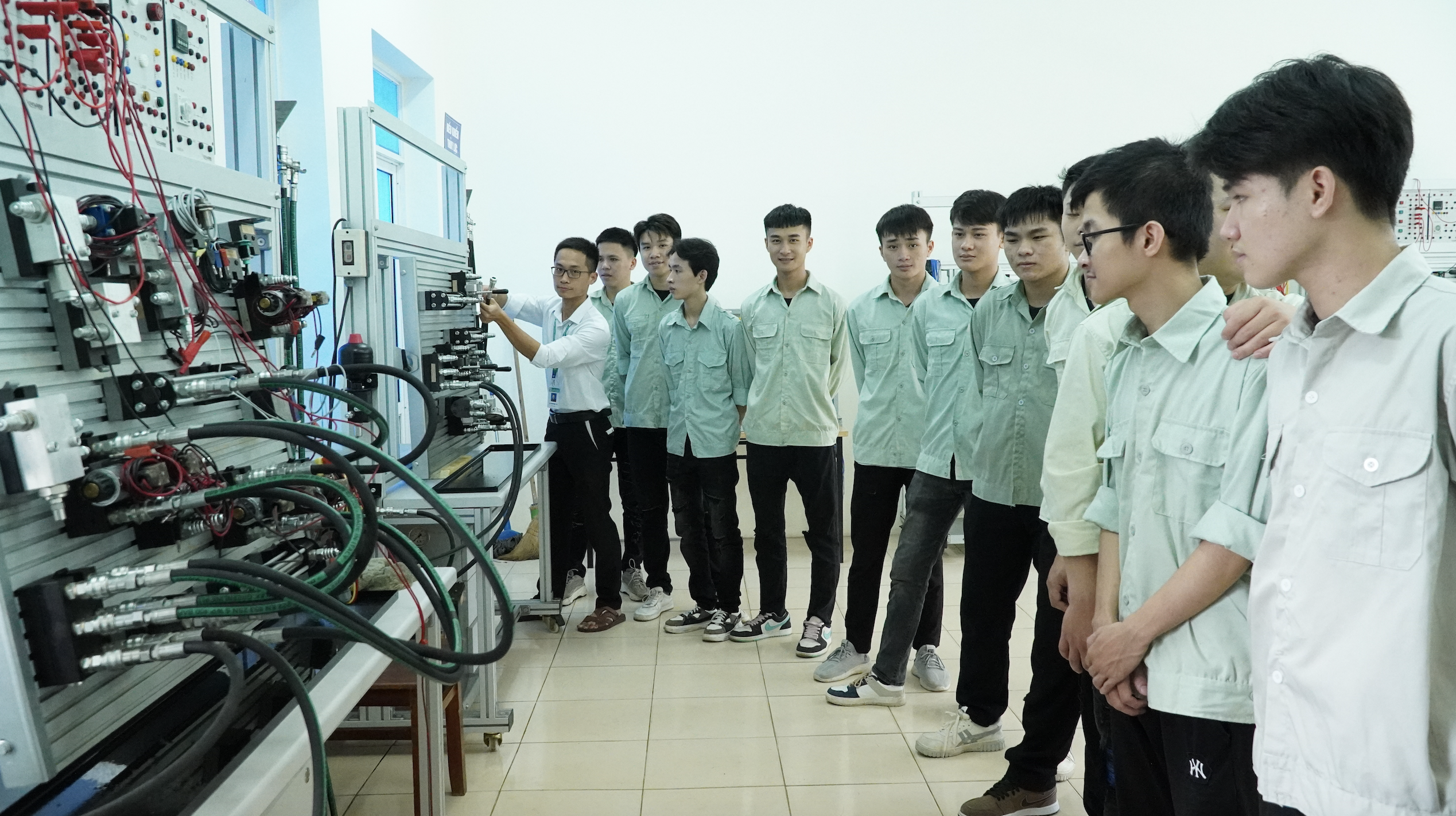 Tín hiệu tích cực từ kết quả tuyển sinh khối trường ngành Công Thương