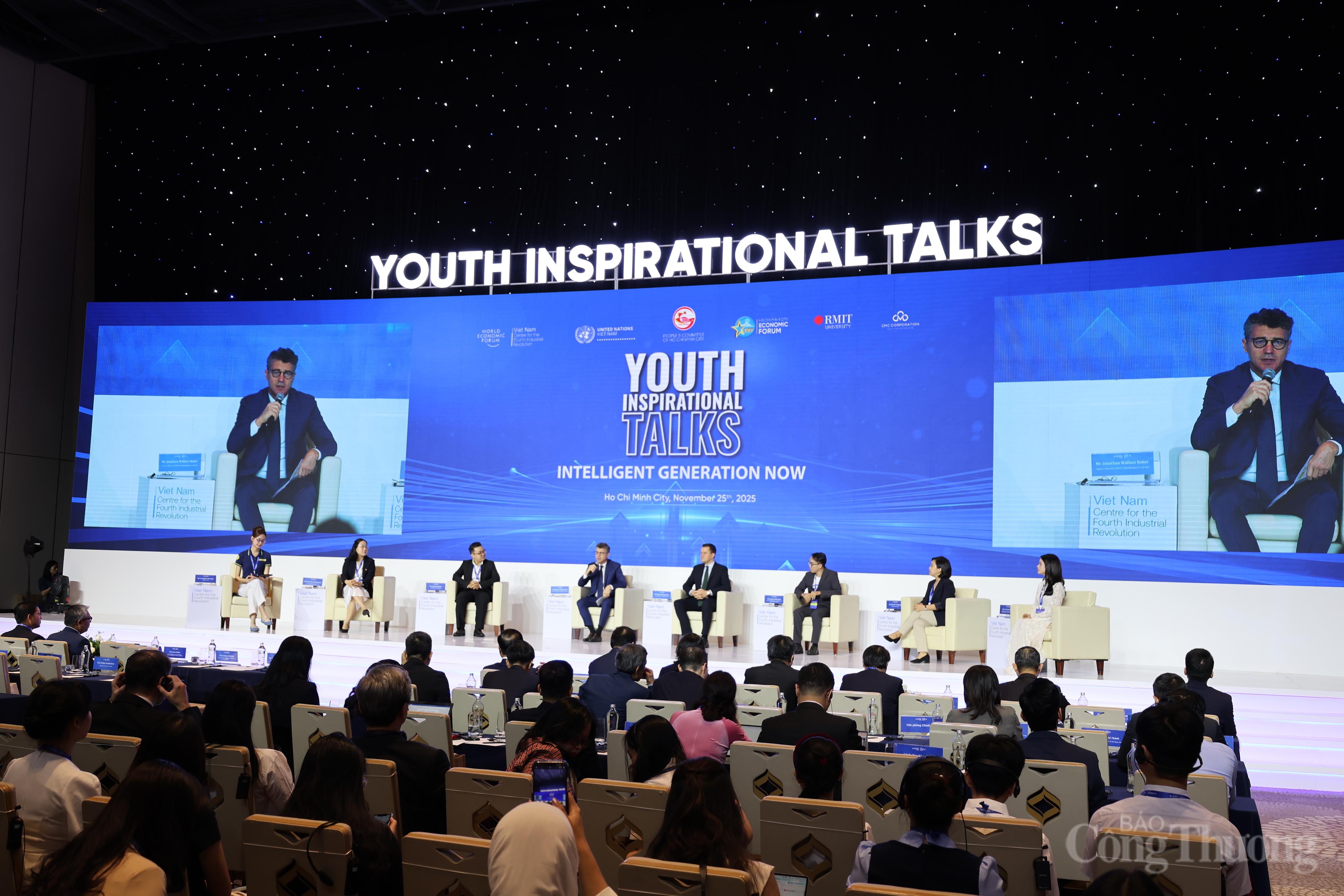 Diễn đàn Kinh tế Mùa Thu: Thanh niên dẫn dắt tương lai số và xanh