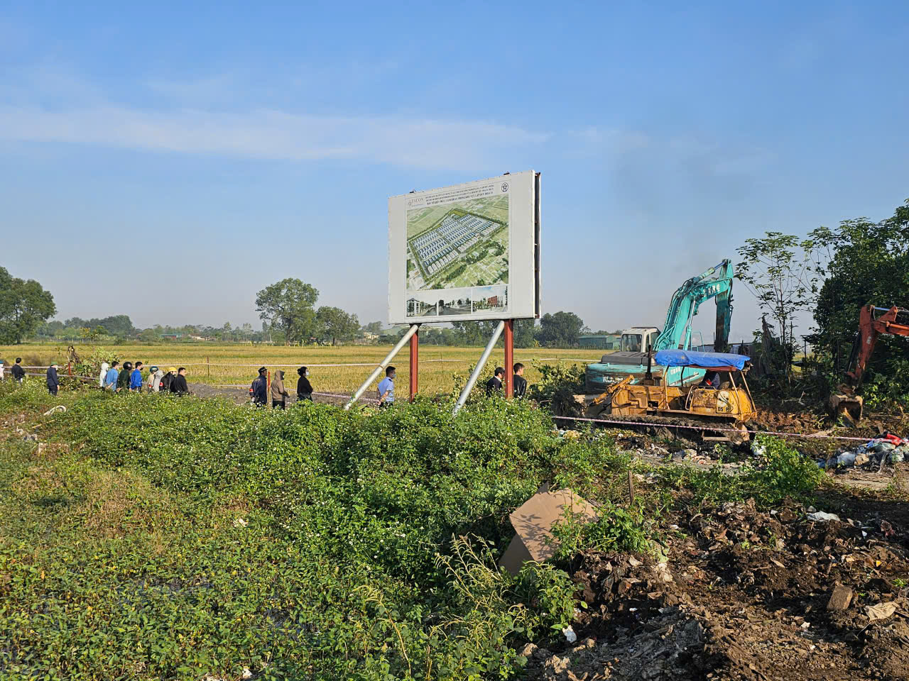 Hà Nội: Cưỡng chế thu hồi đất 142 trường hợp tại Cụm công nghiệp Hữu Bằng