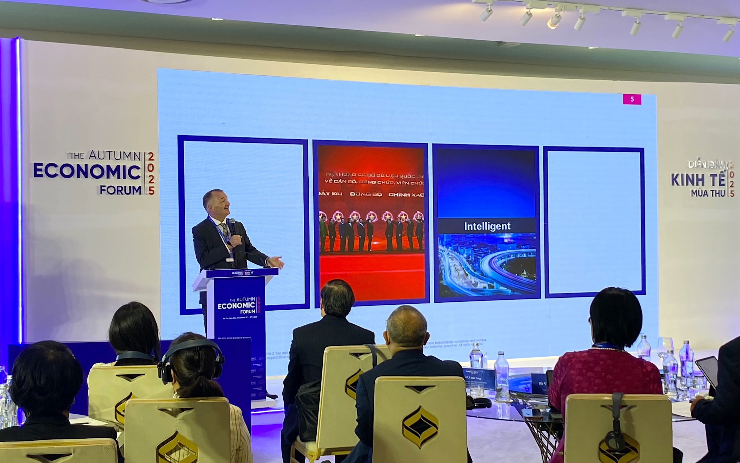 Xây dựng chính quyền thông minh và bài học từ kinh nghiệm quốc tế