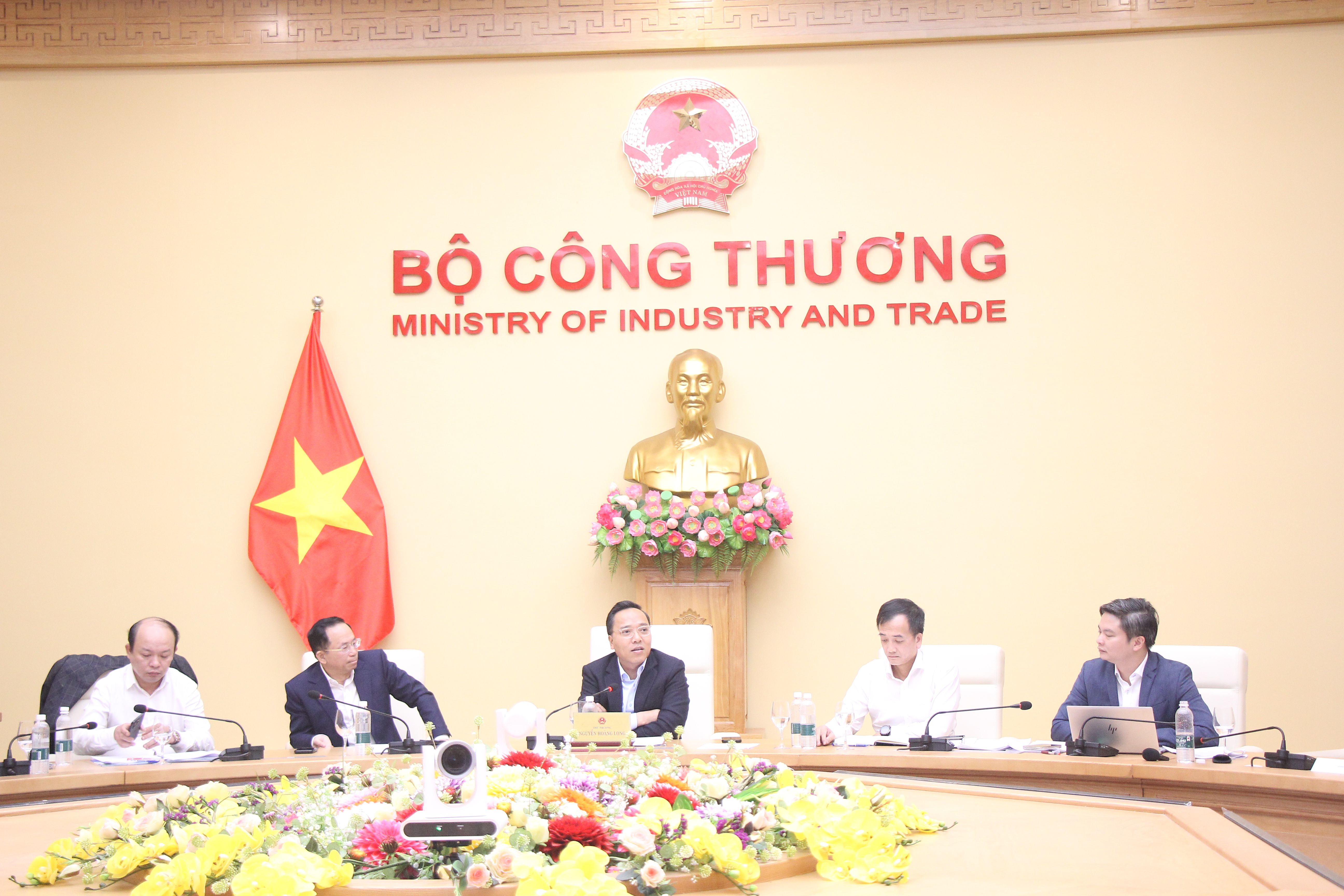 Bộ Công Thương lấy ý kiến lần 3 về Dự thảo thị trường điện cạnh tranh